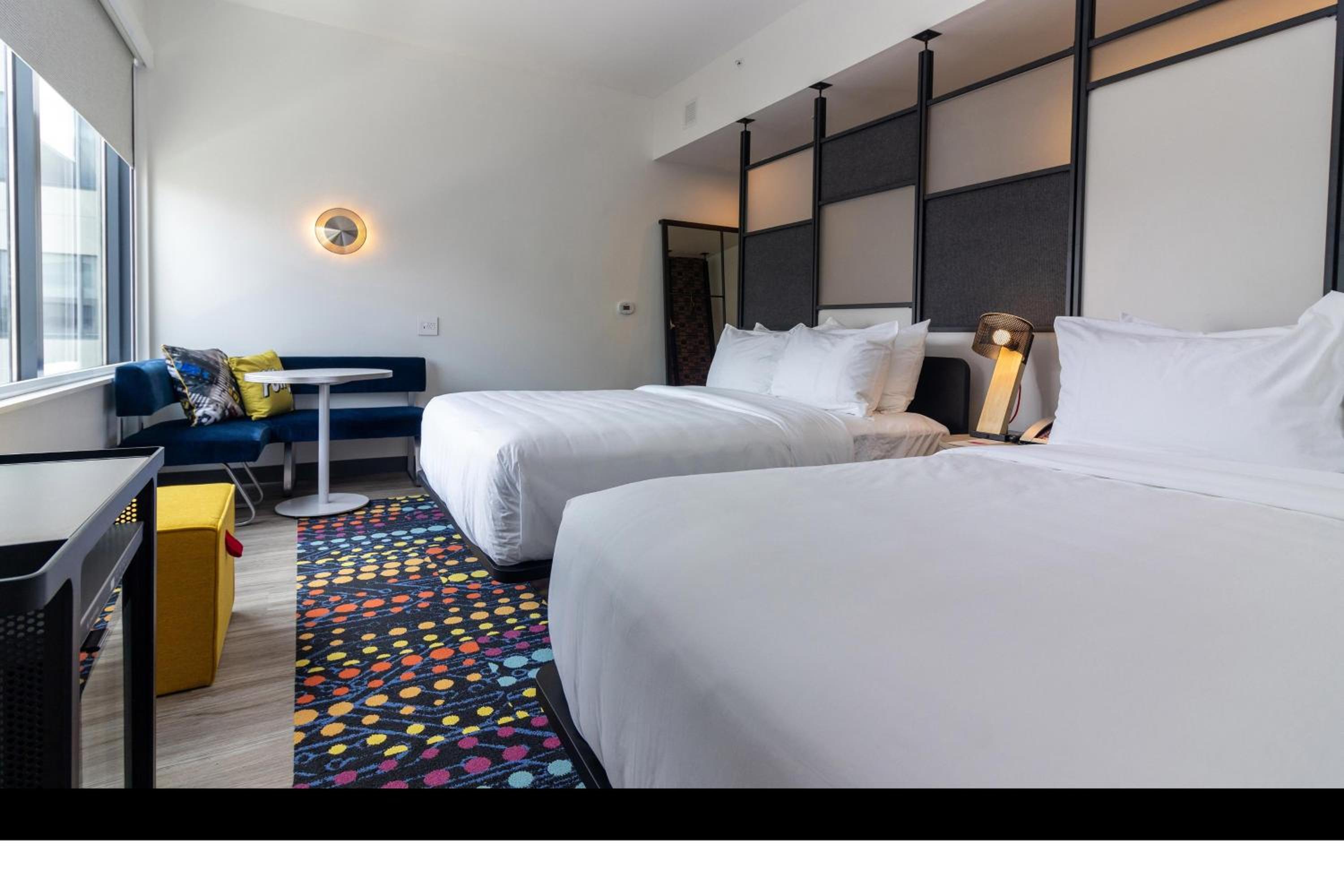 Aloft, Guest room, 2 Queen - Photo 1
