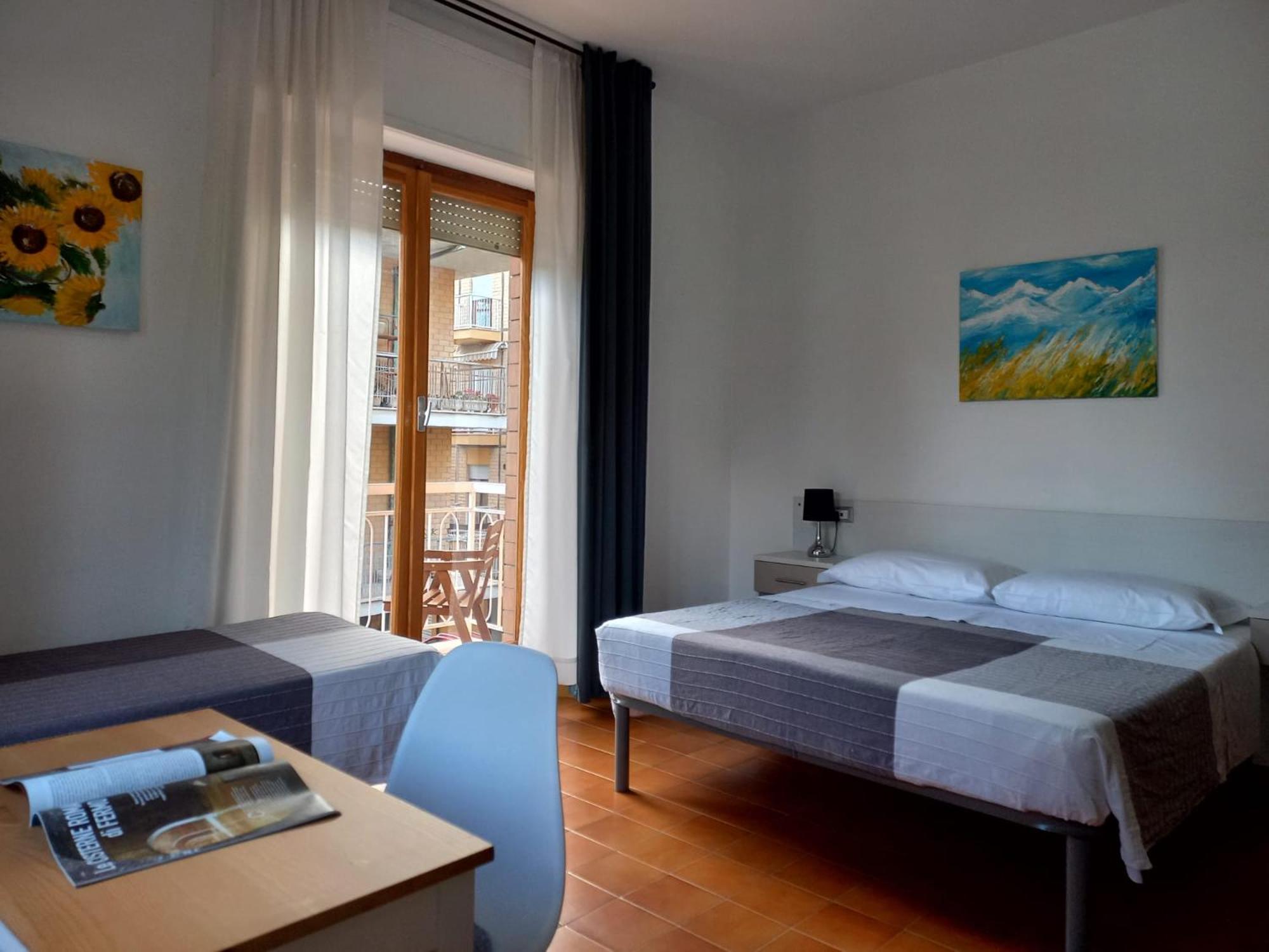 Quadruple Room with Balcony photo 3