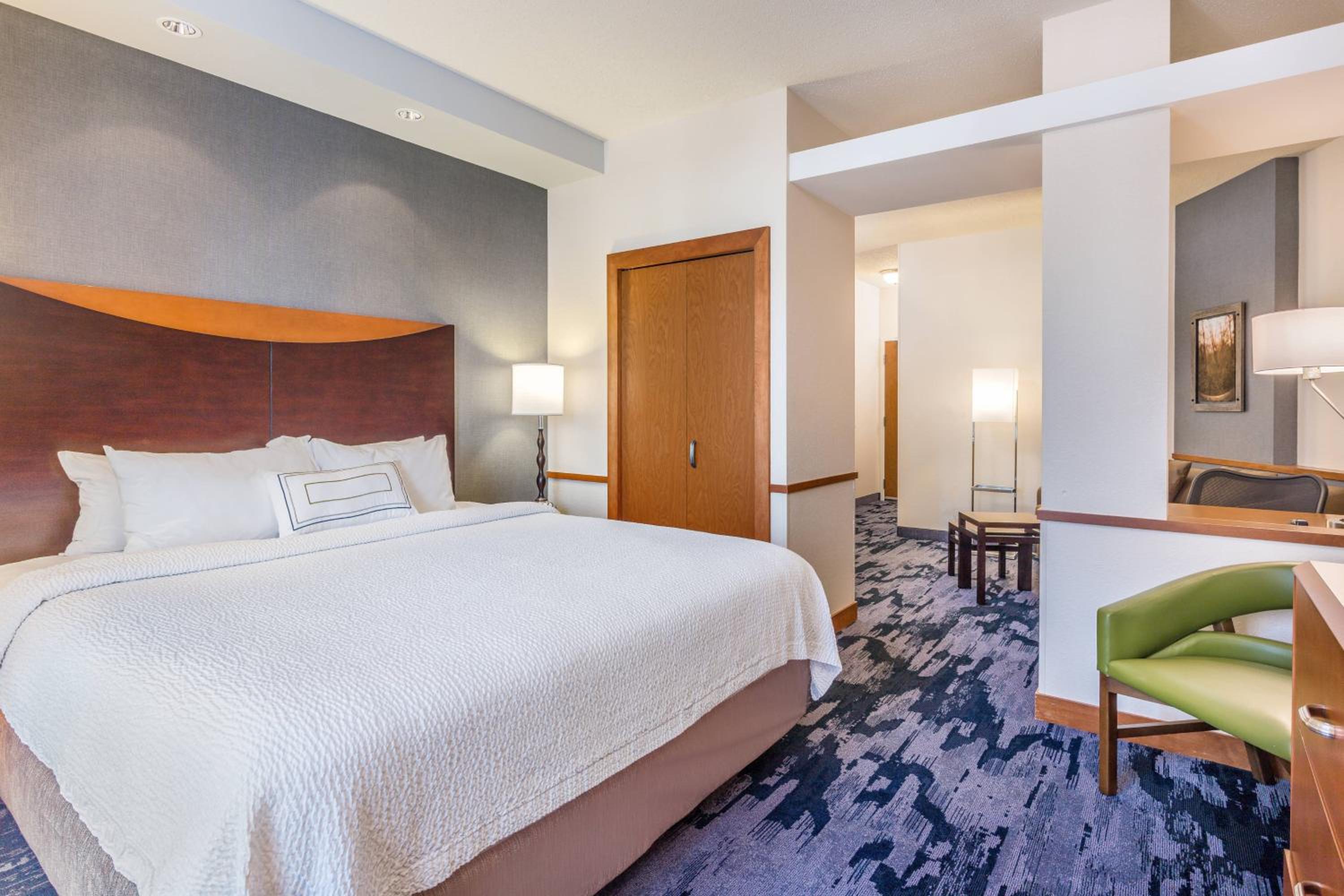 Junior King Suite - Photo 3