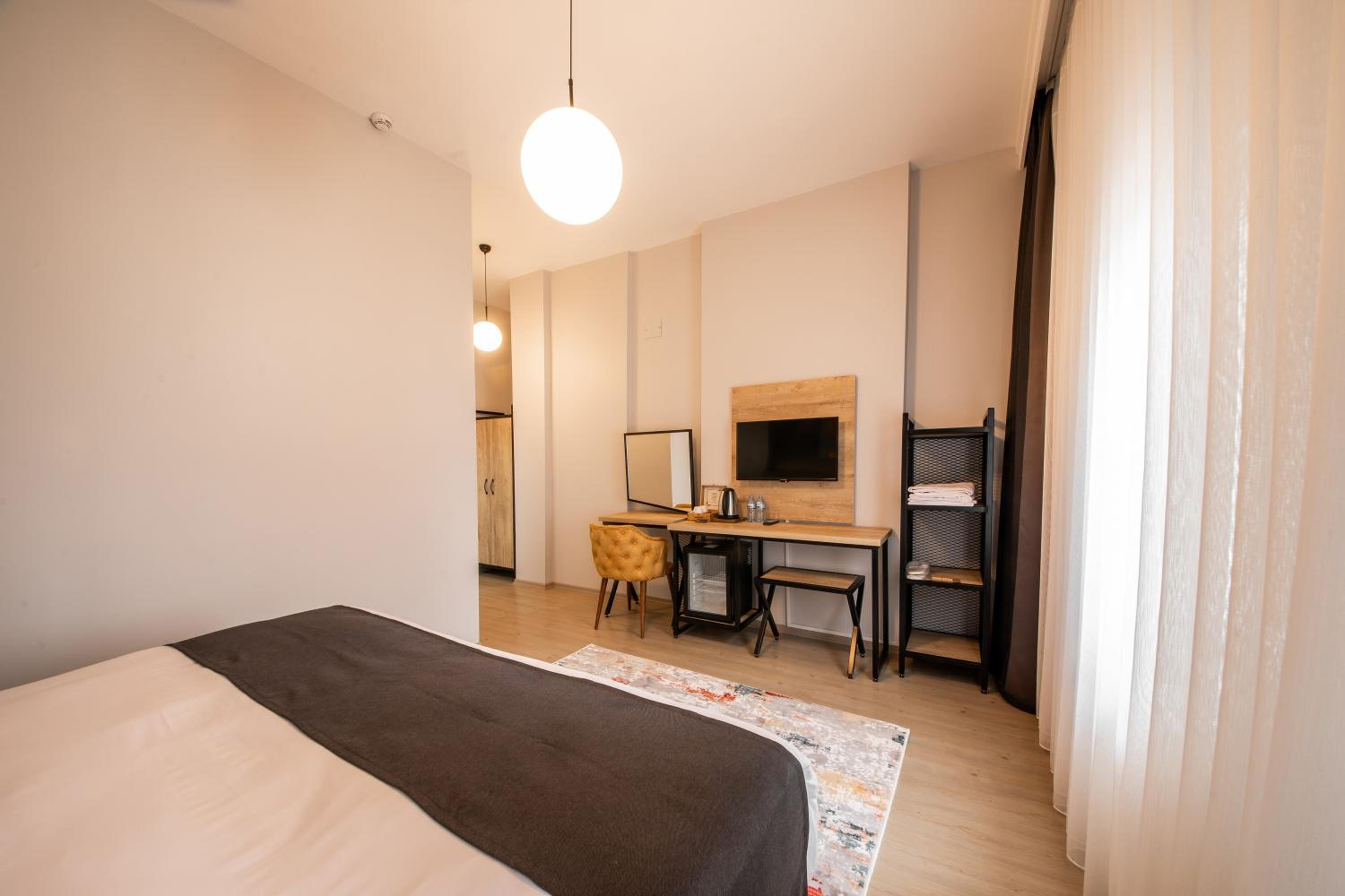 Double Room - Photo 3