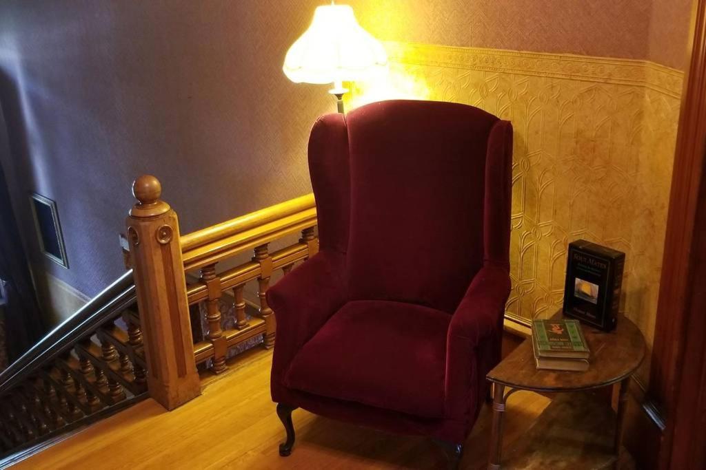 Queen Suite - Photo 14