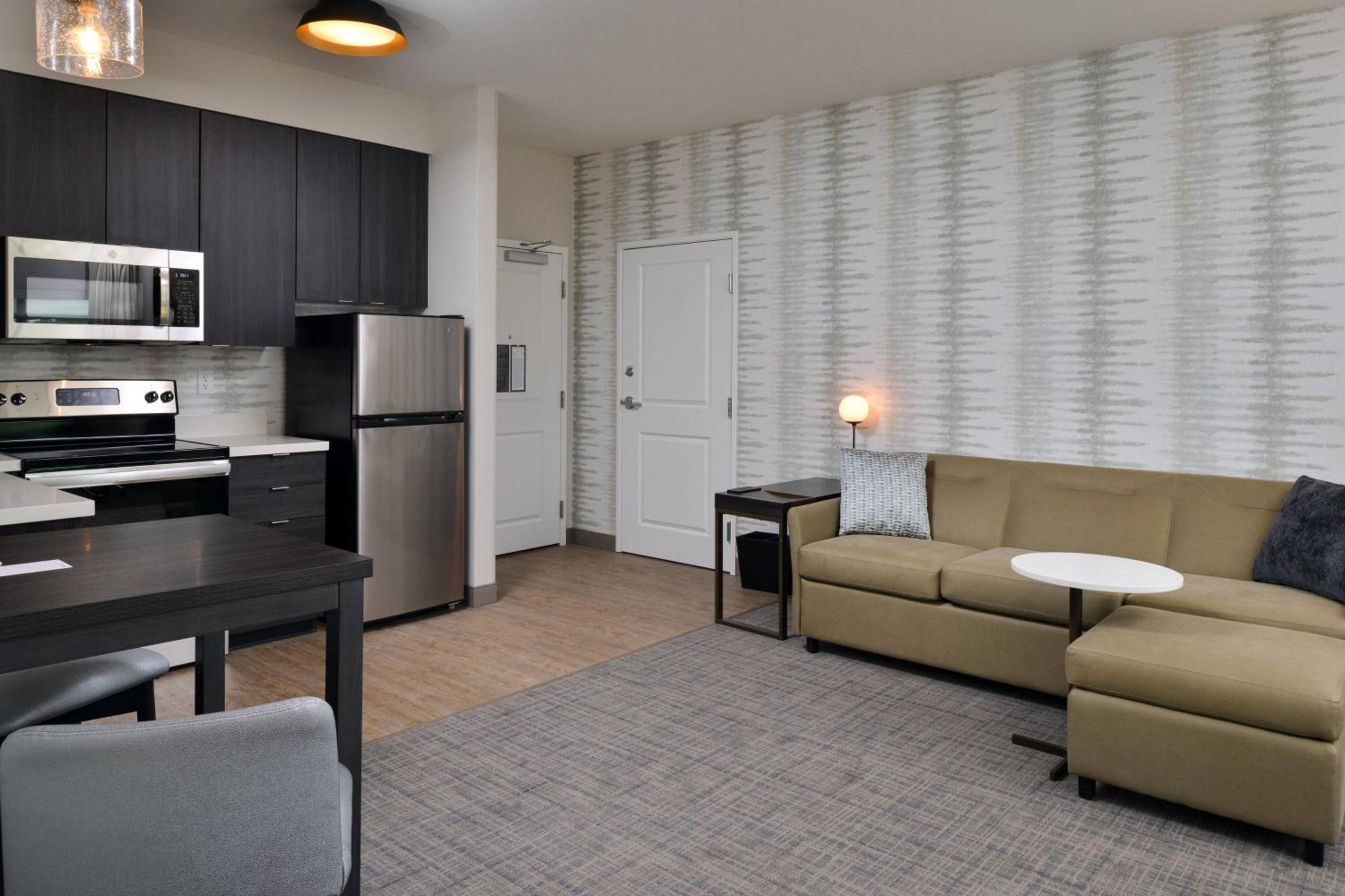 One-Bedroom King Suite with Sofa Bed - Photo 5