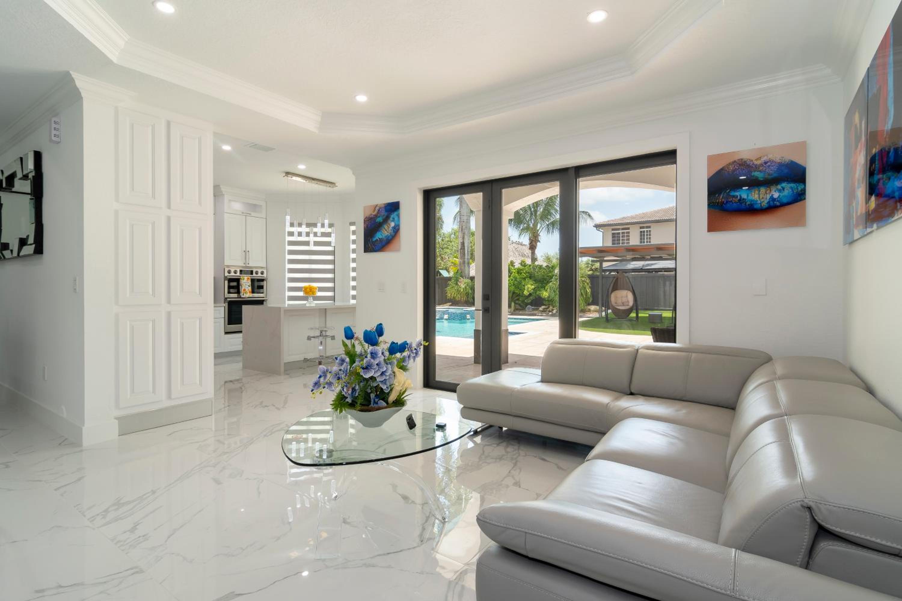 Villa photo 1