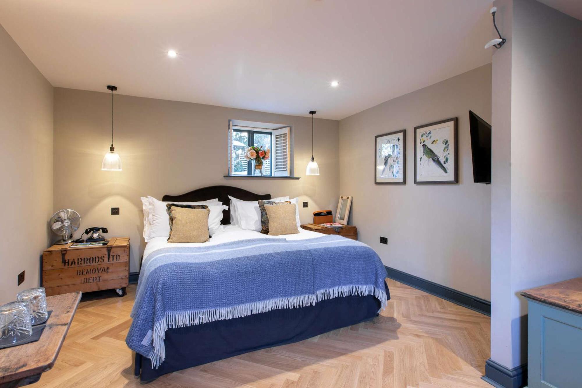 Deluxe King Room