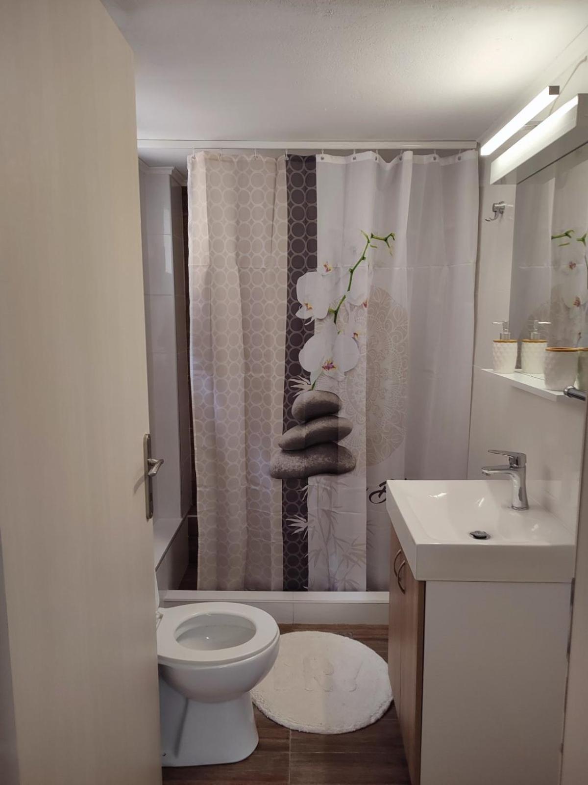 Apartment - Photo 29