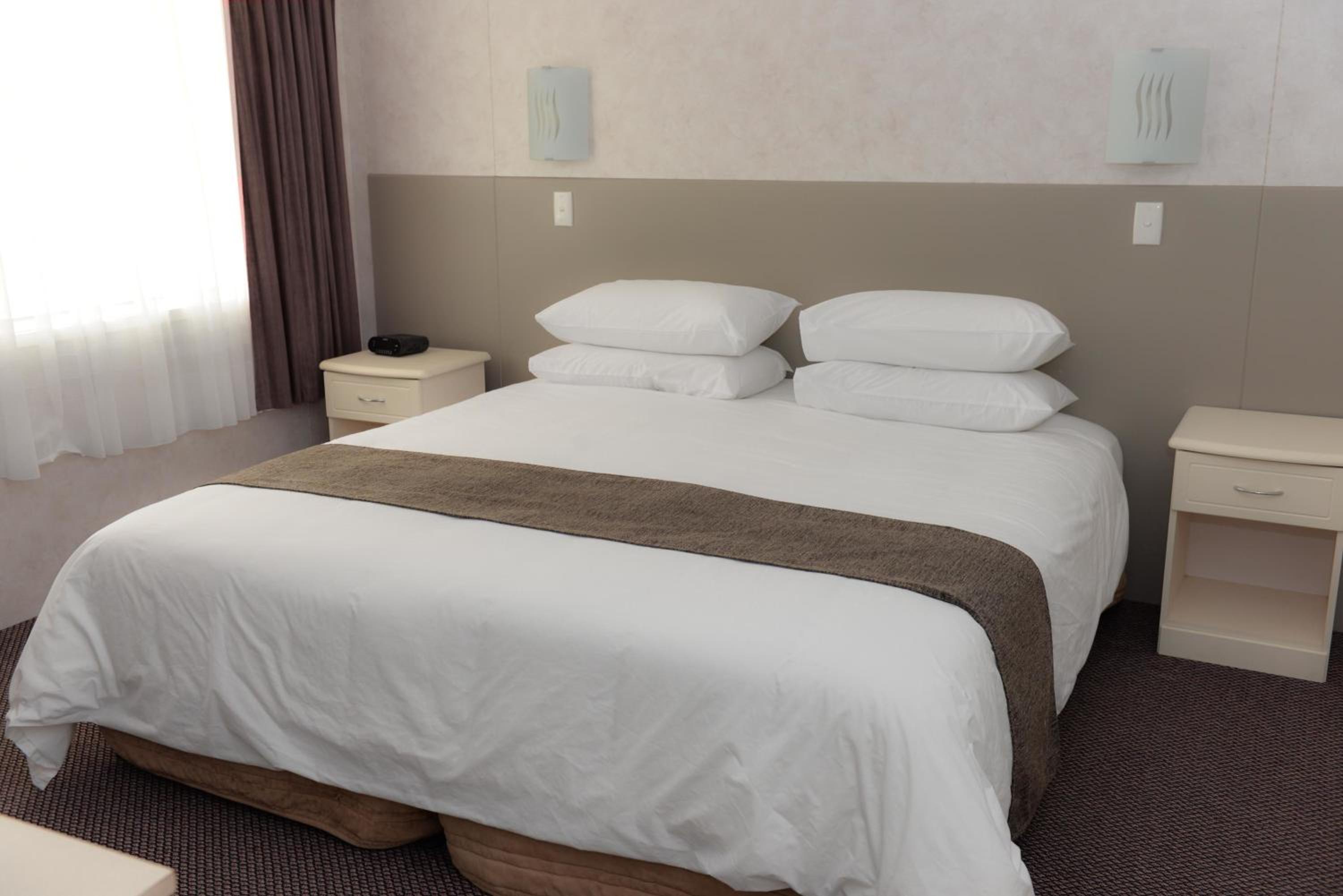 Standard Double or Twin Room photo 3