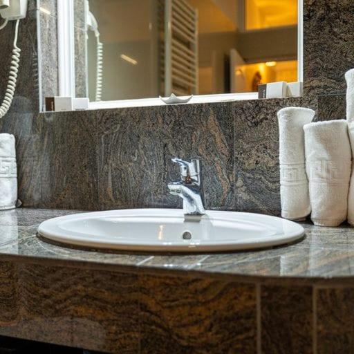 Deluxe Double Room with Shower photo 2