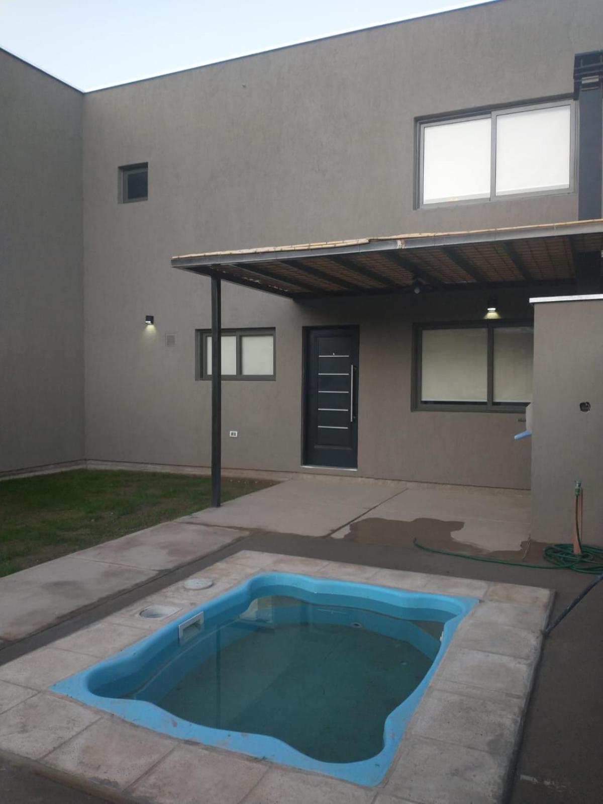 One-Bedroom House photo 3