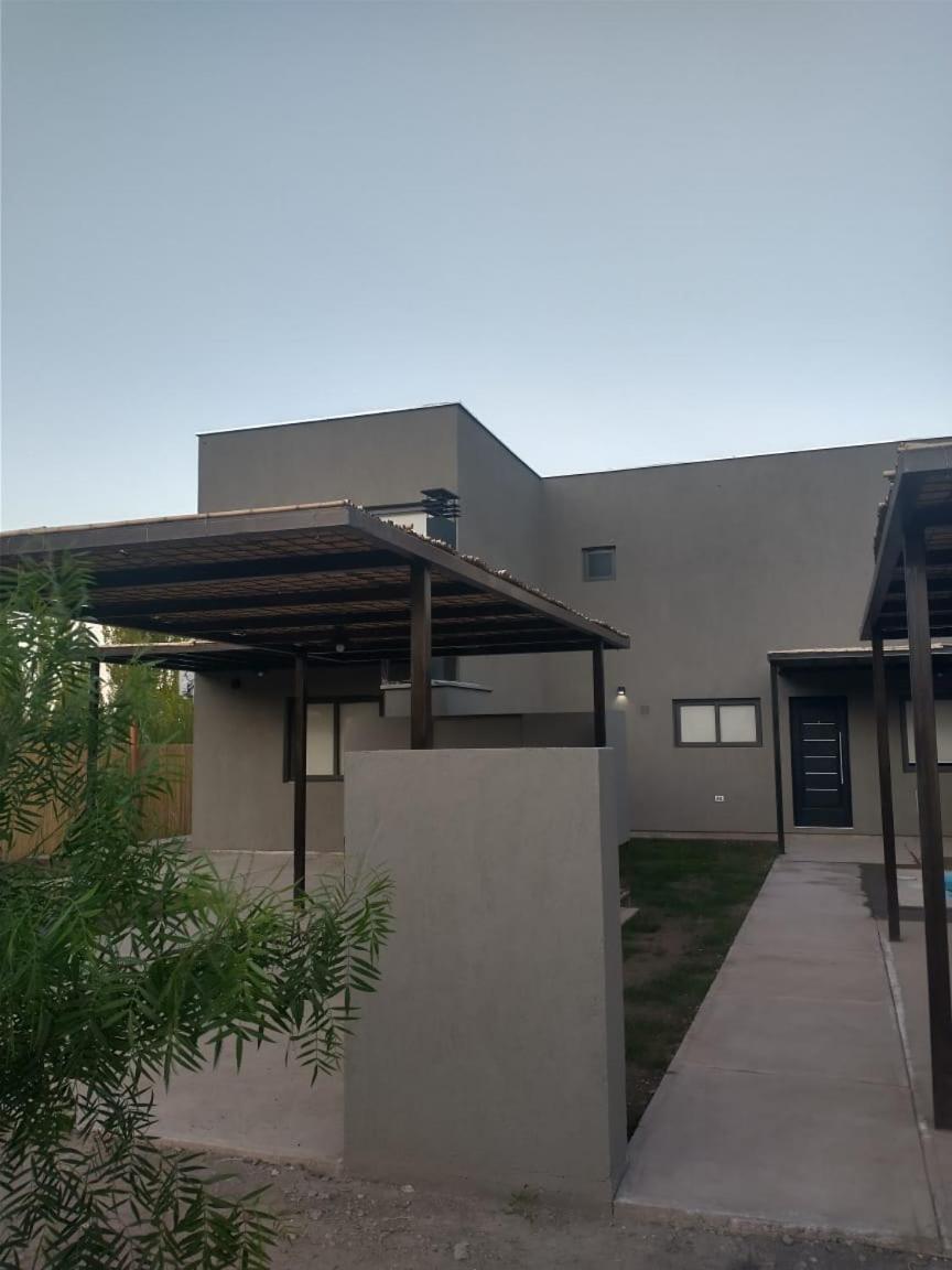 One-Bedroom House photo 2