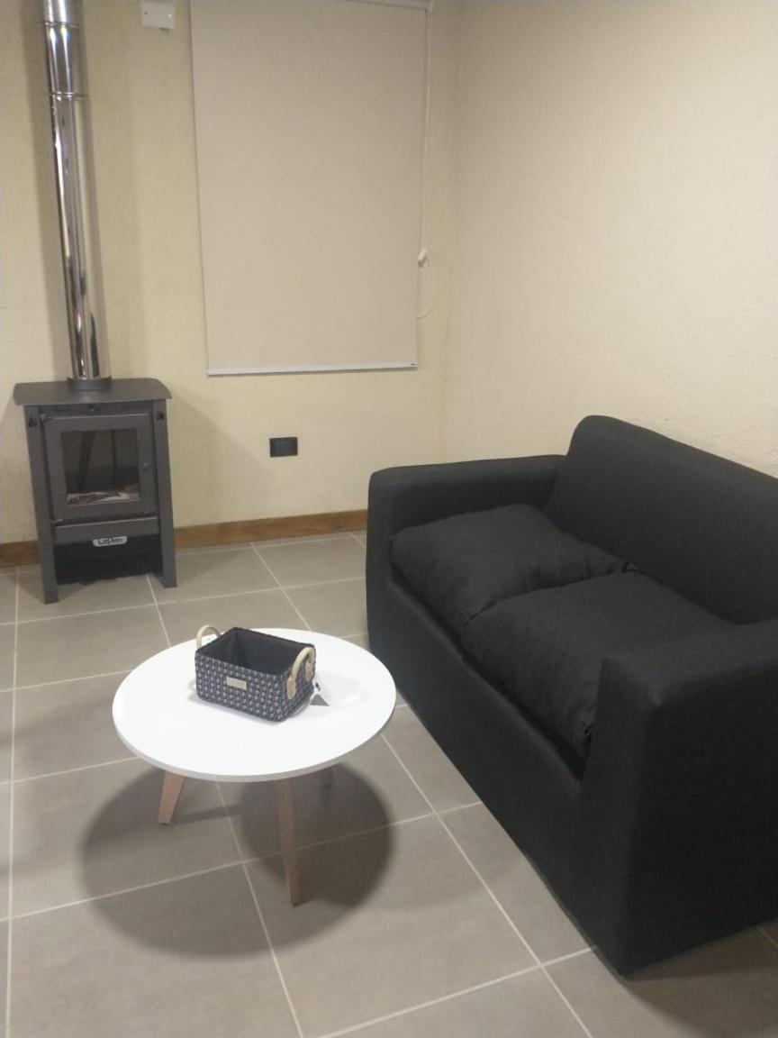 One-Bedroom House photo 1
