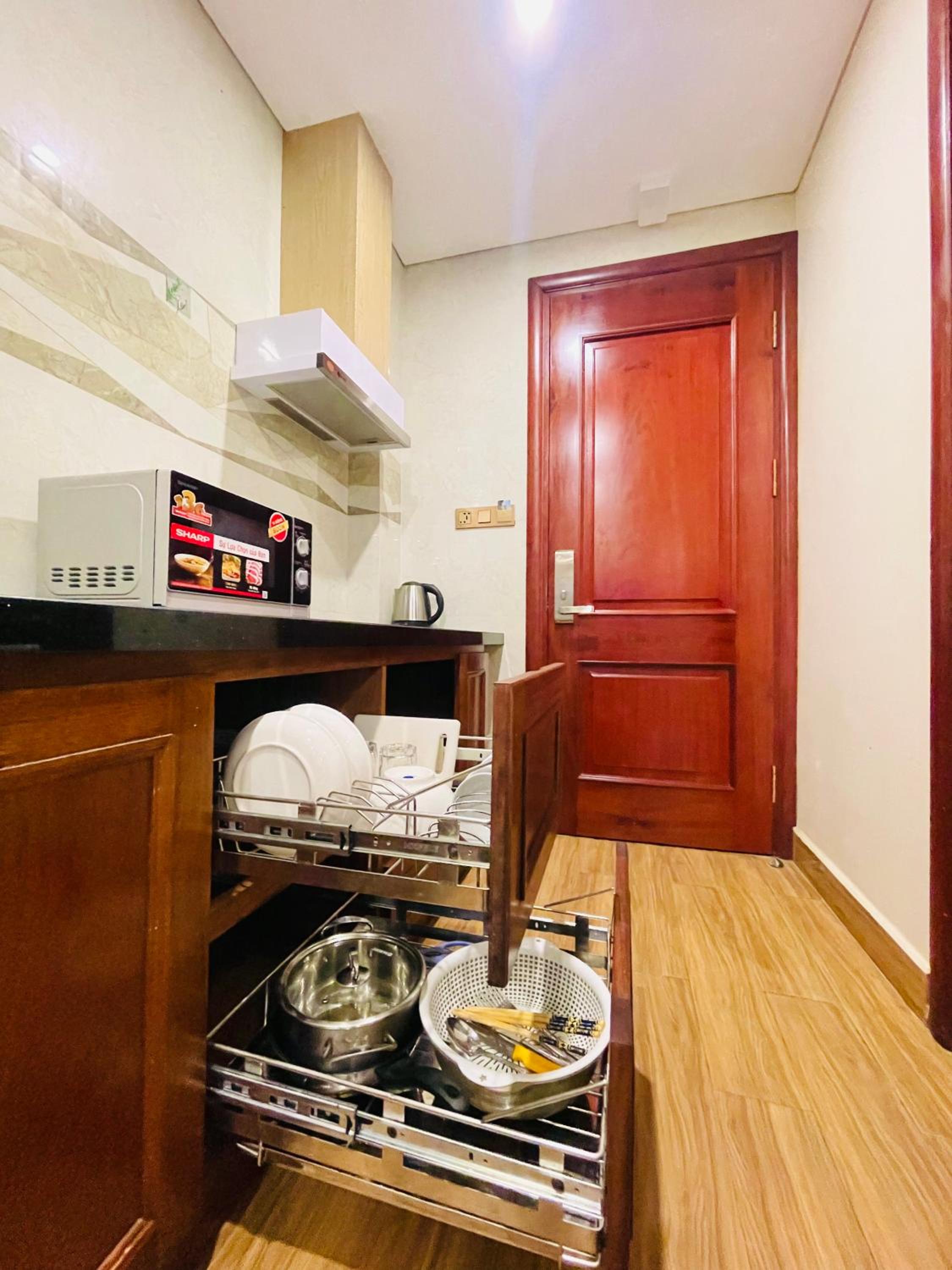 Studio Apartment - Photo 9