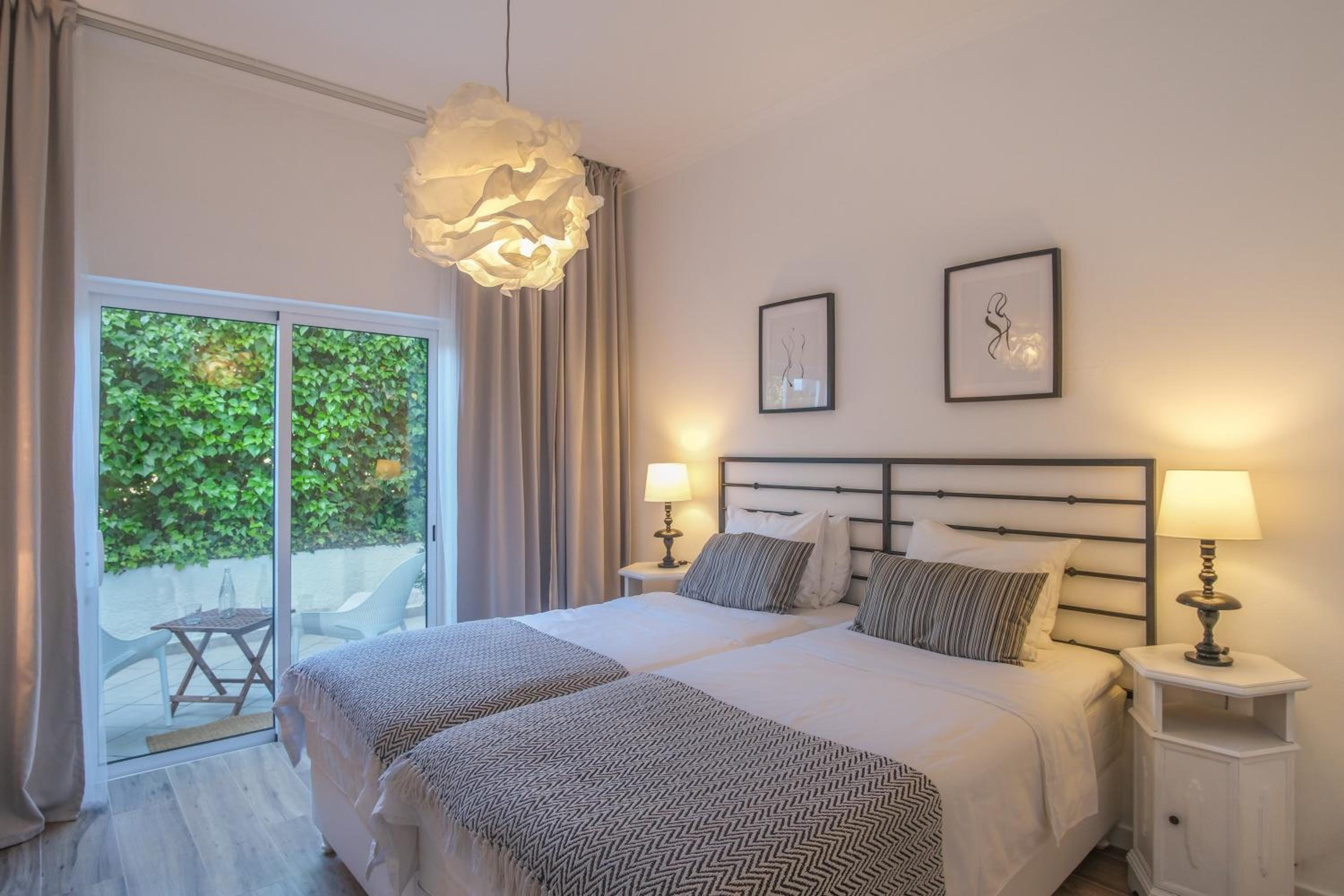 Large Double or Twin Room
