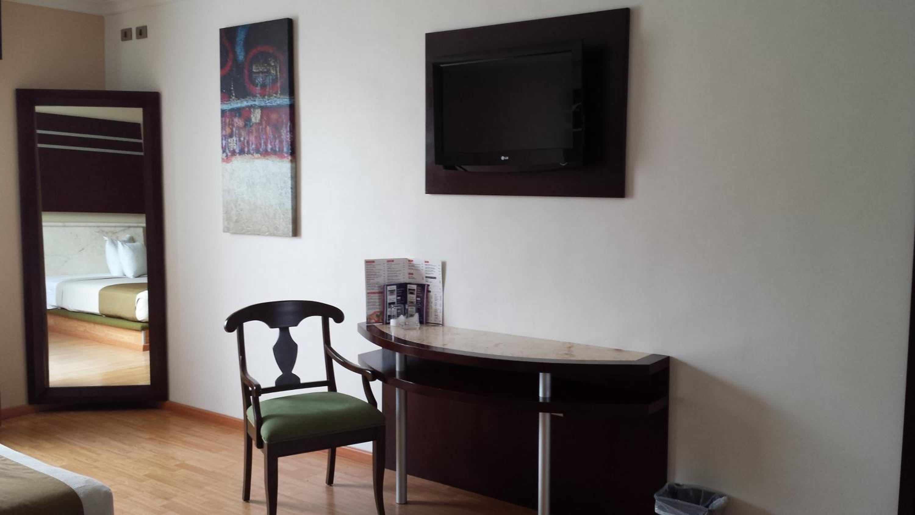 King Room with Balcony photo 2