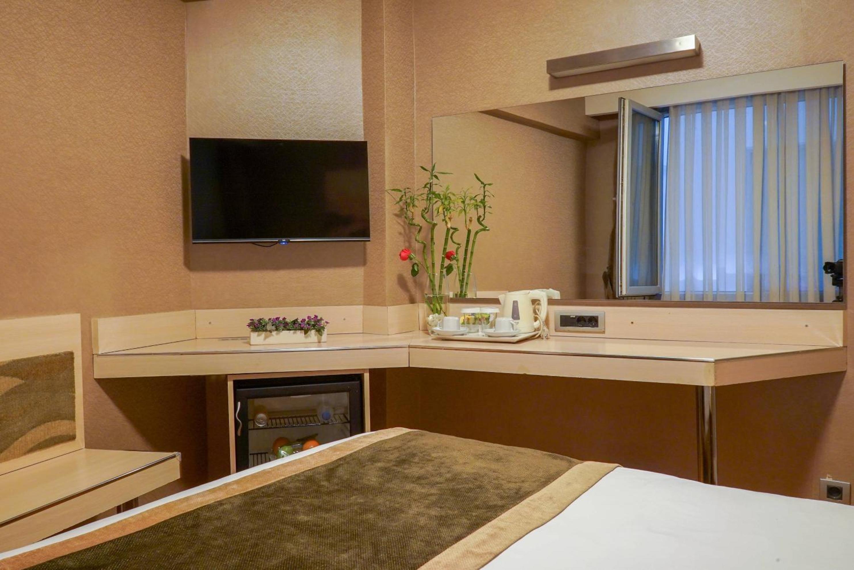 Economy Double or Twin Room photo 2