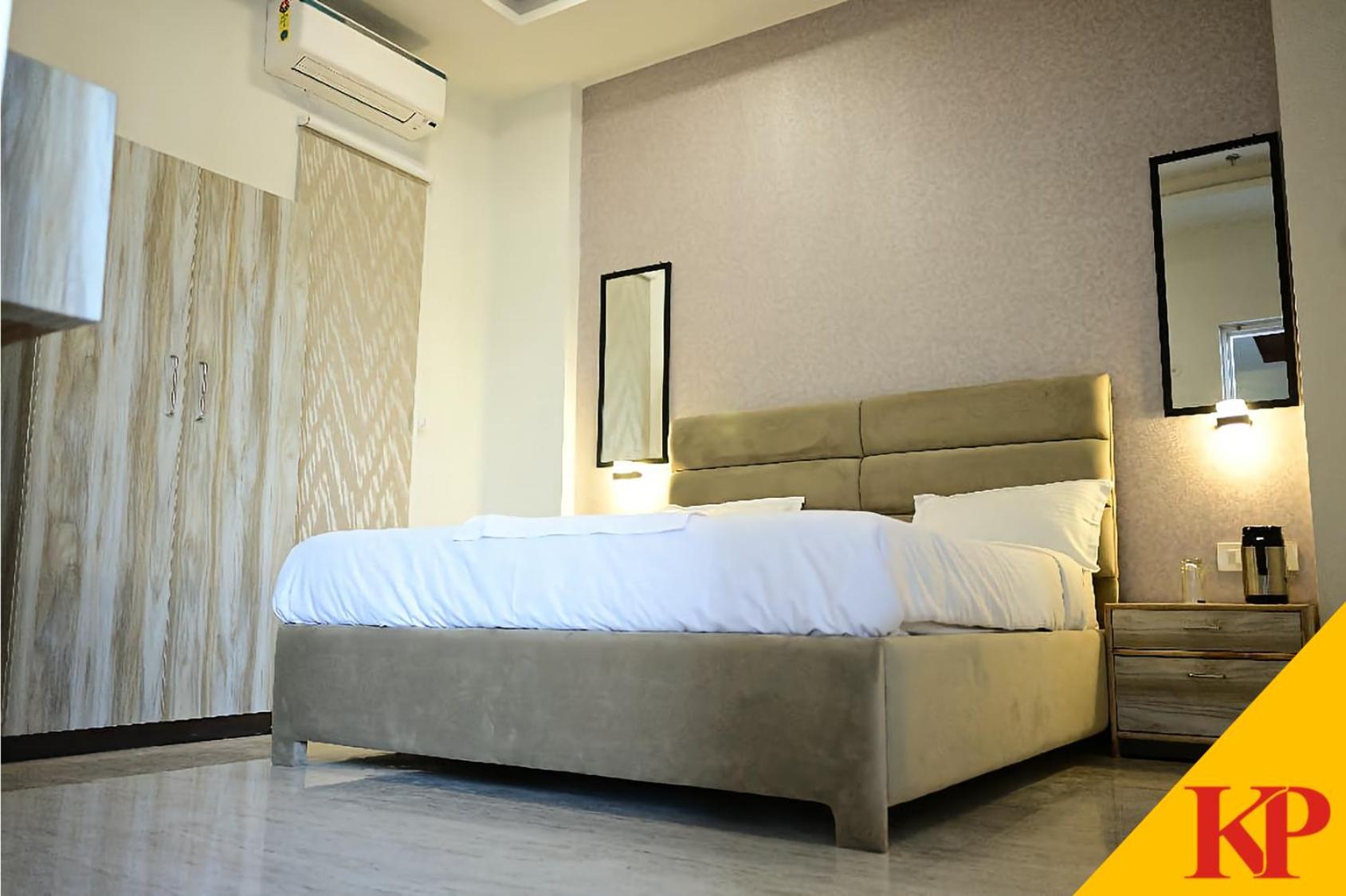 Deluxe Double Room photo 2