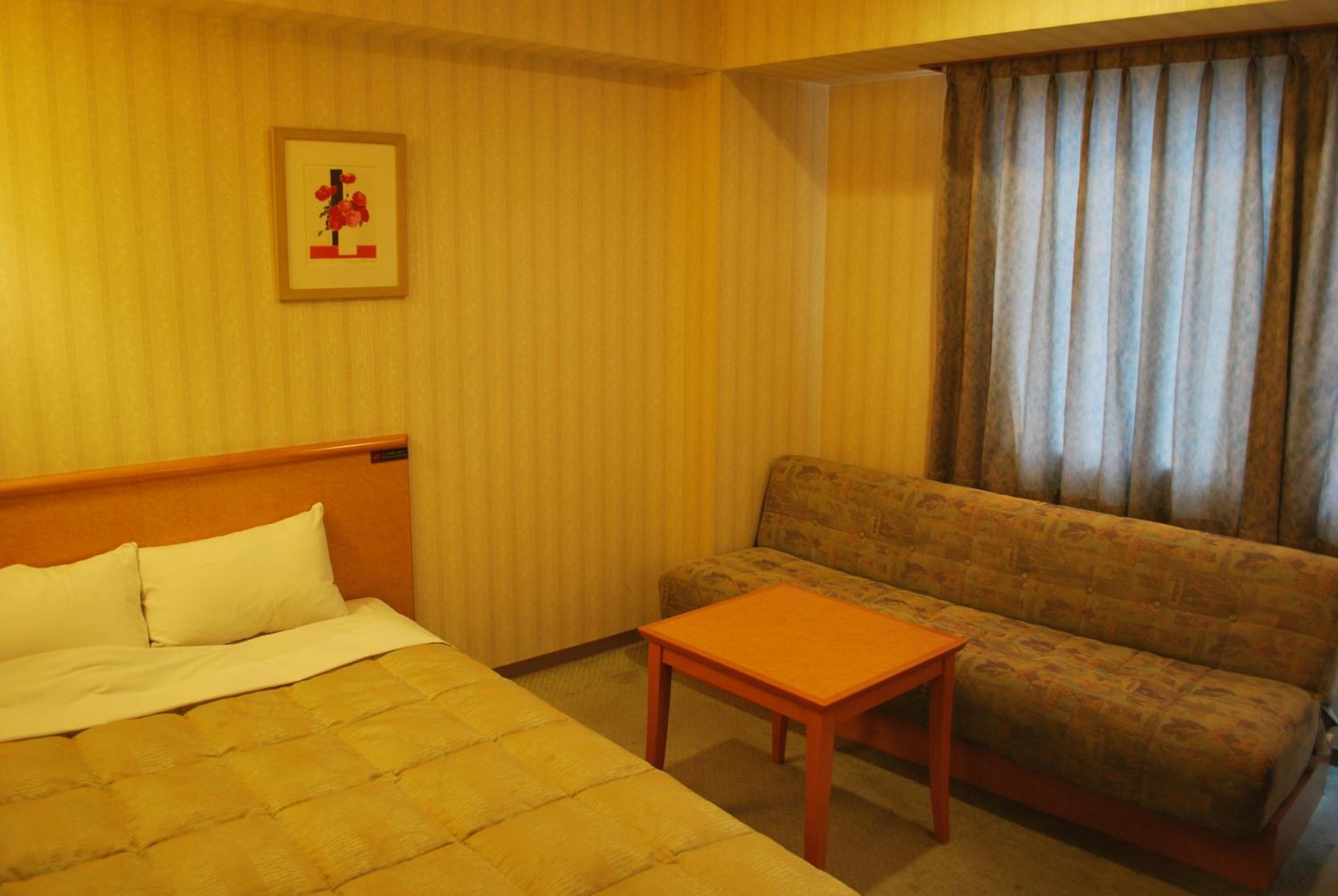 Double Room - Smoking photo 3