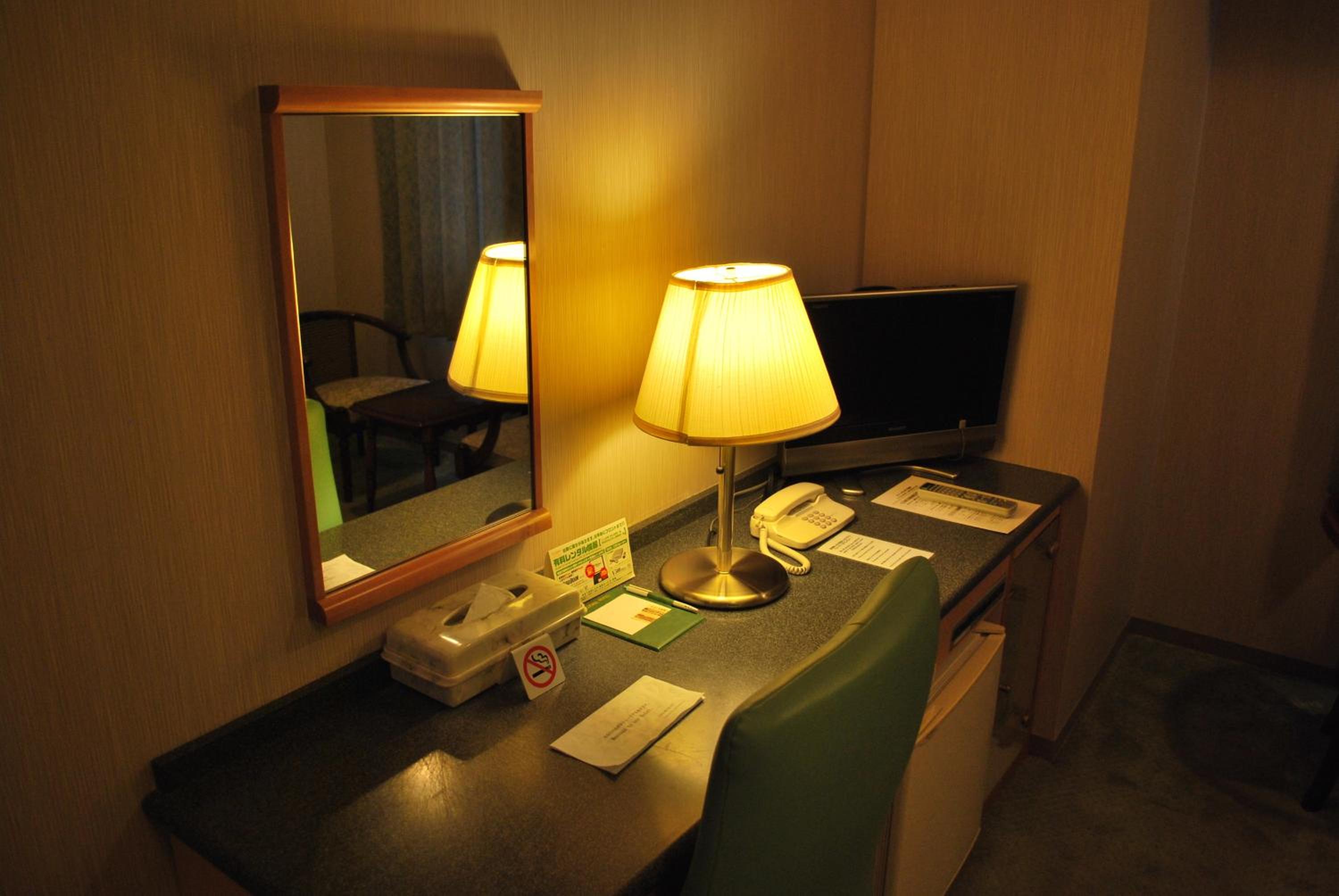 Single Room - Smoking photo 1