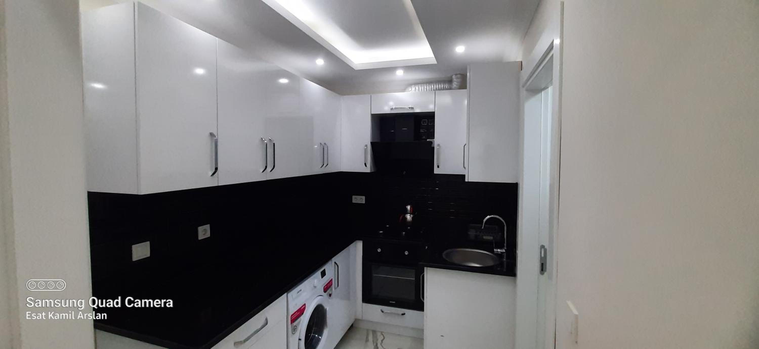 Apartment with Terrace - Photo 14