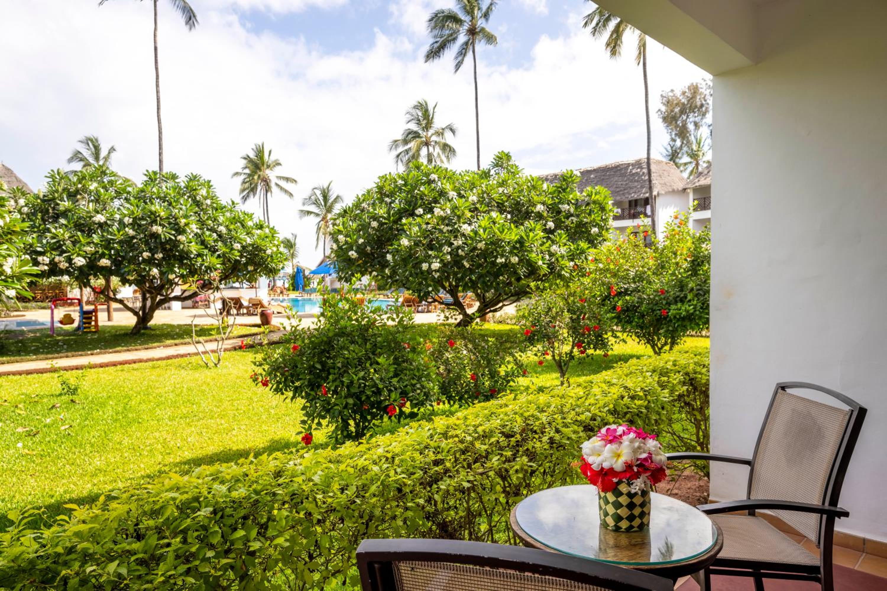 Twin Room with Garden View - Photo 1