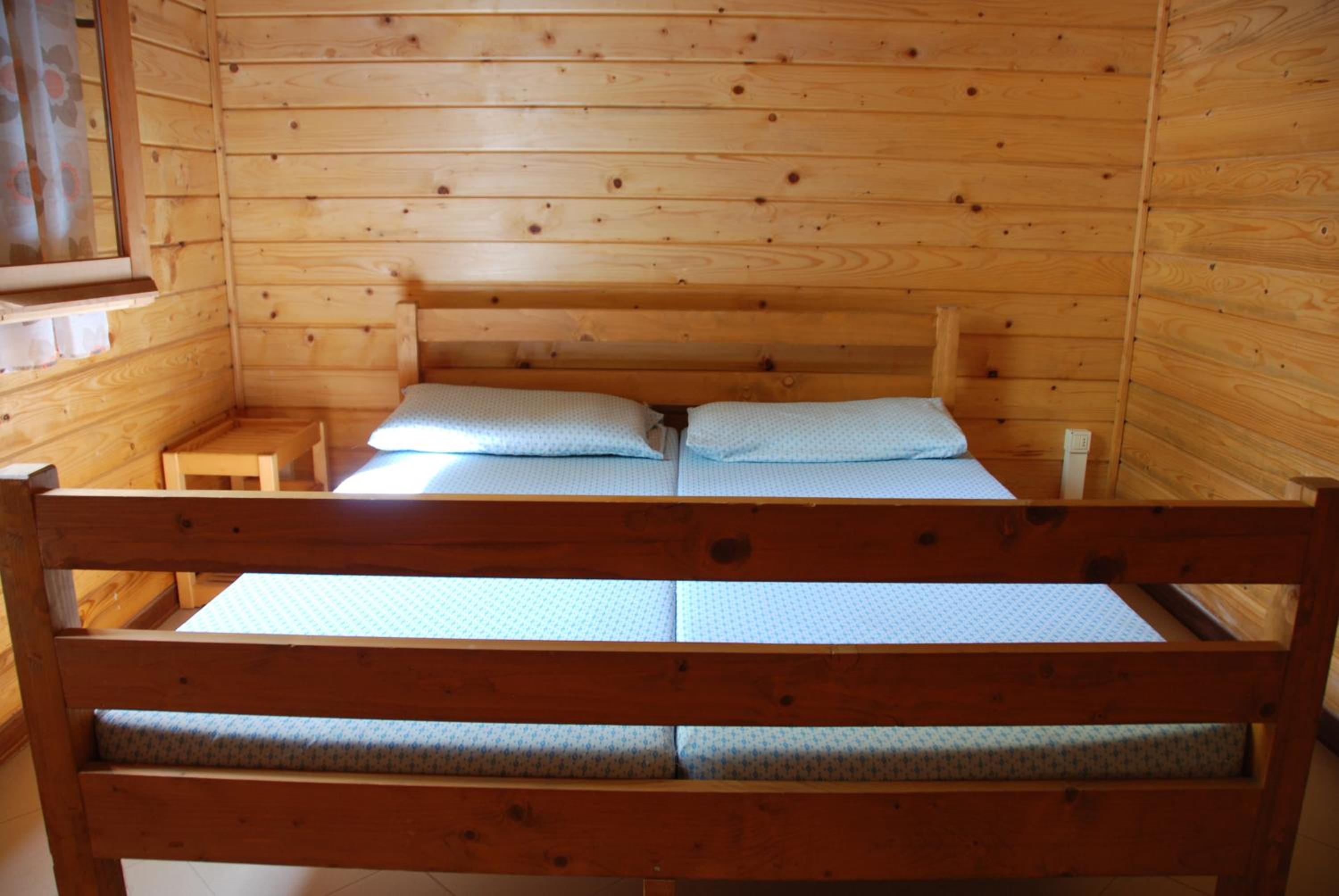 Chalet (4 Adults) - Photo 9