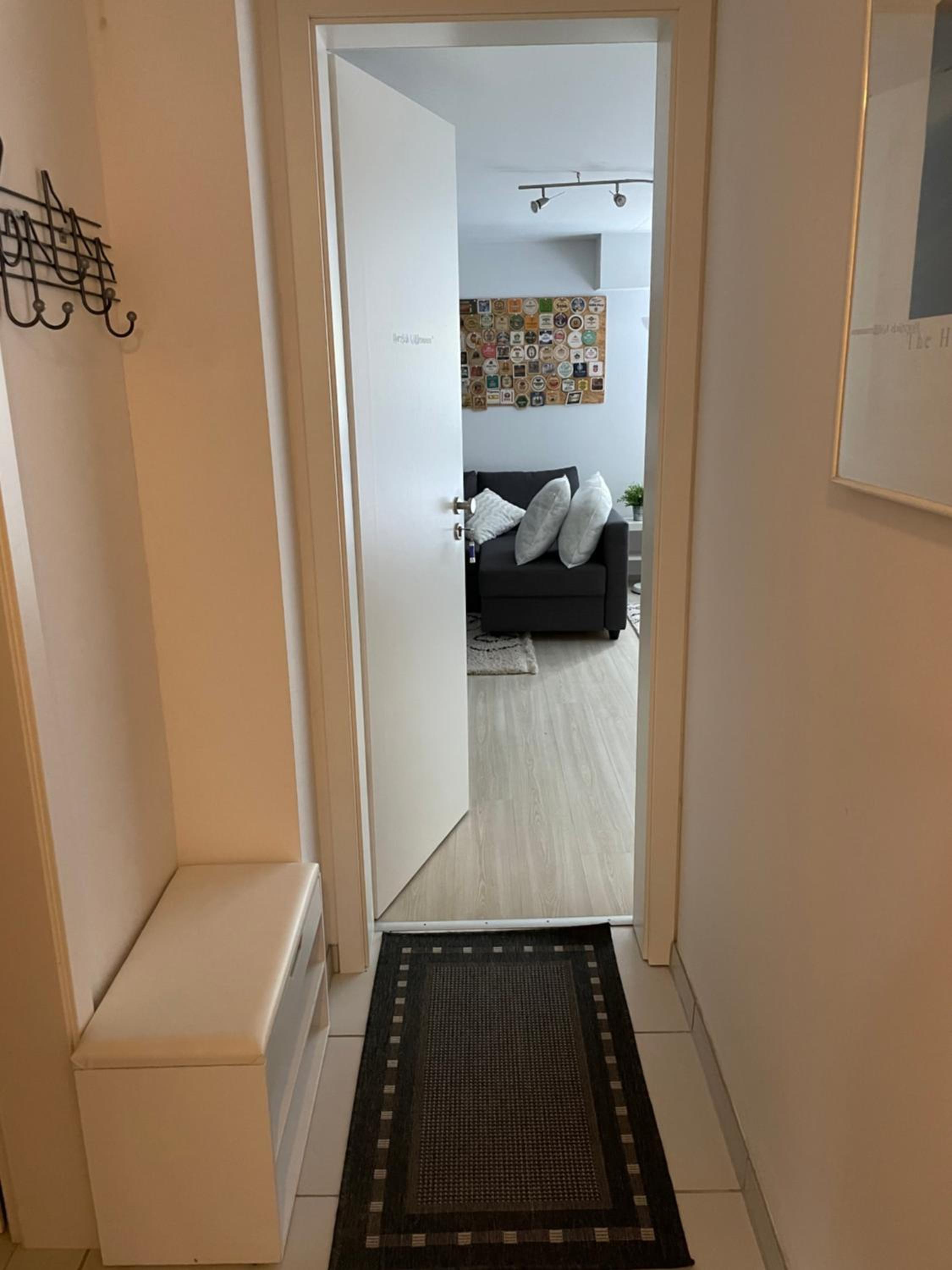 One-Bedroom Apartment photo 1