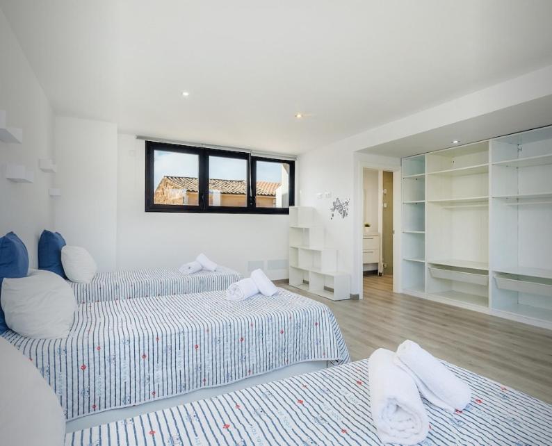 Villa photo 2