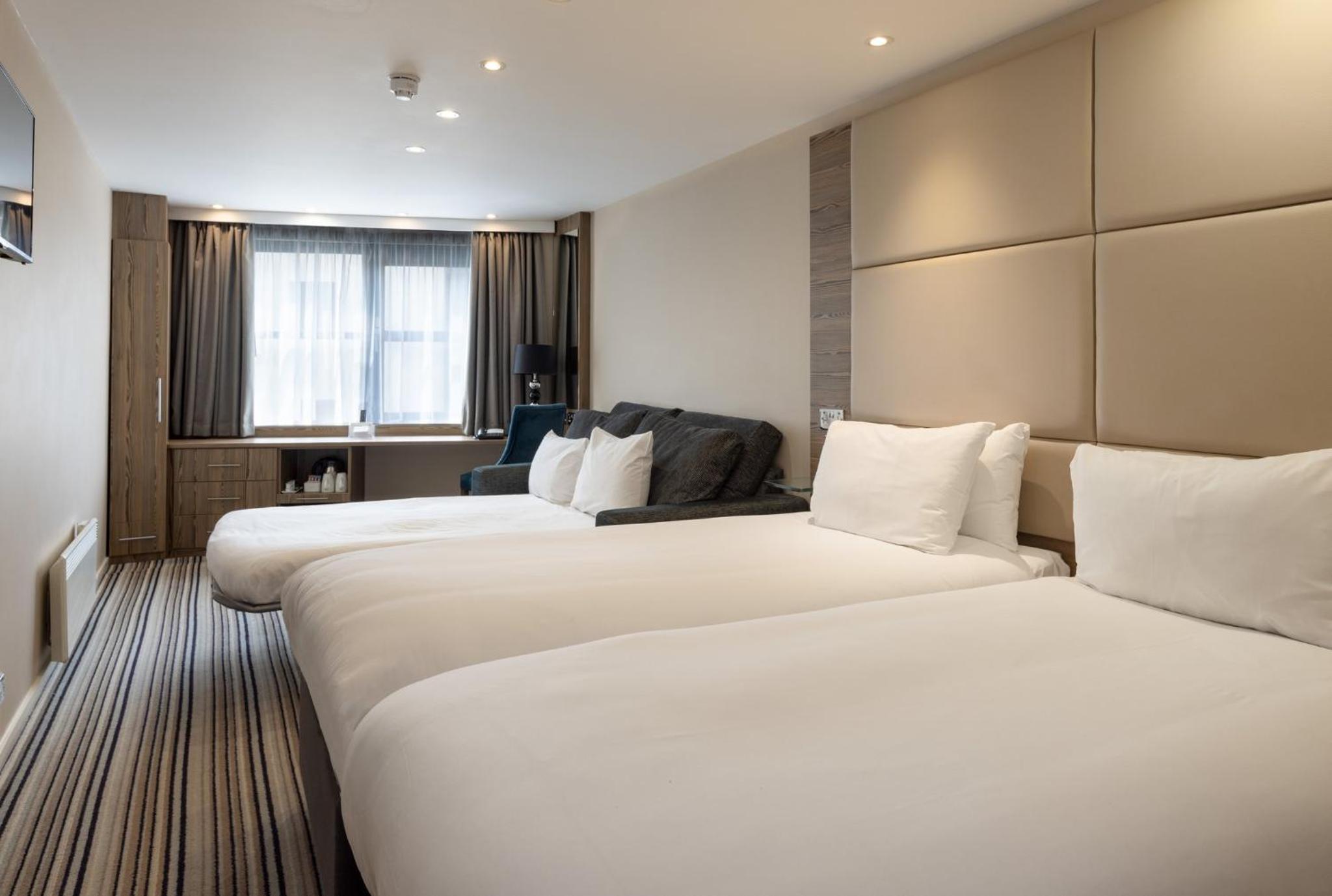 Standard Double Room - Disability Access - Photo 3