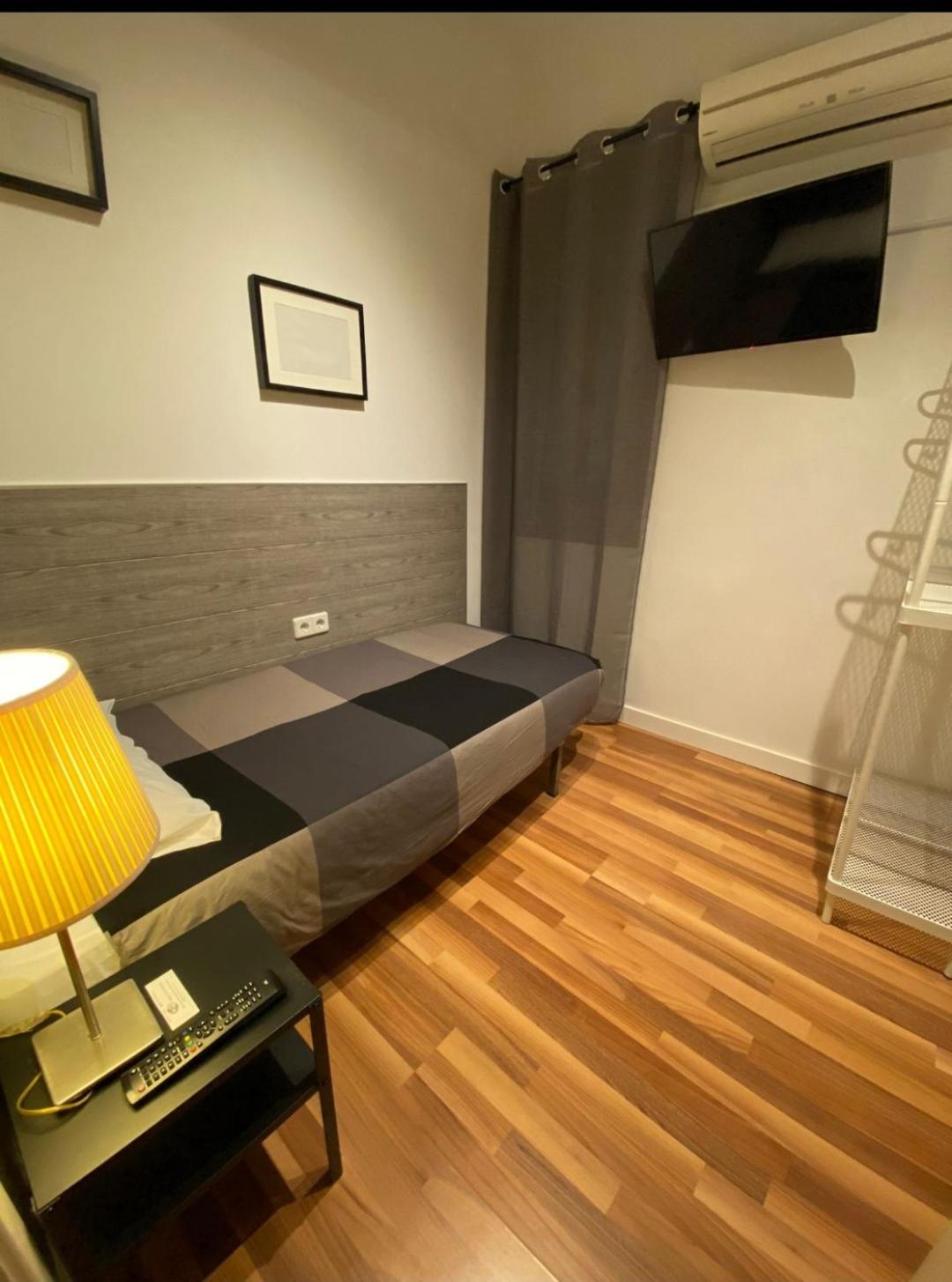 Habitación Individual Pequeña