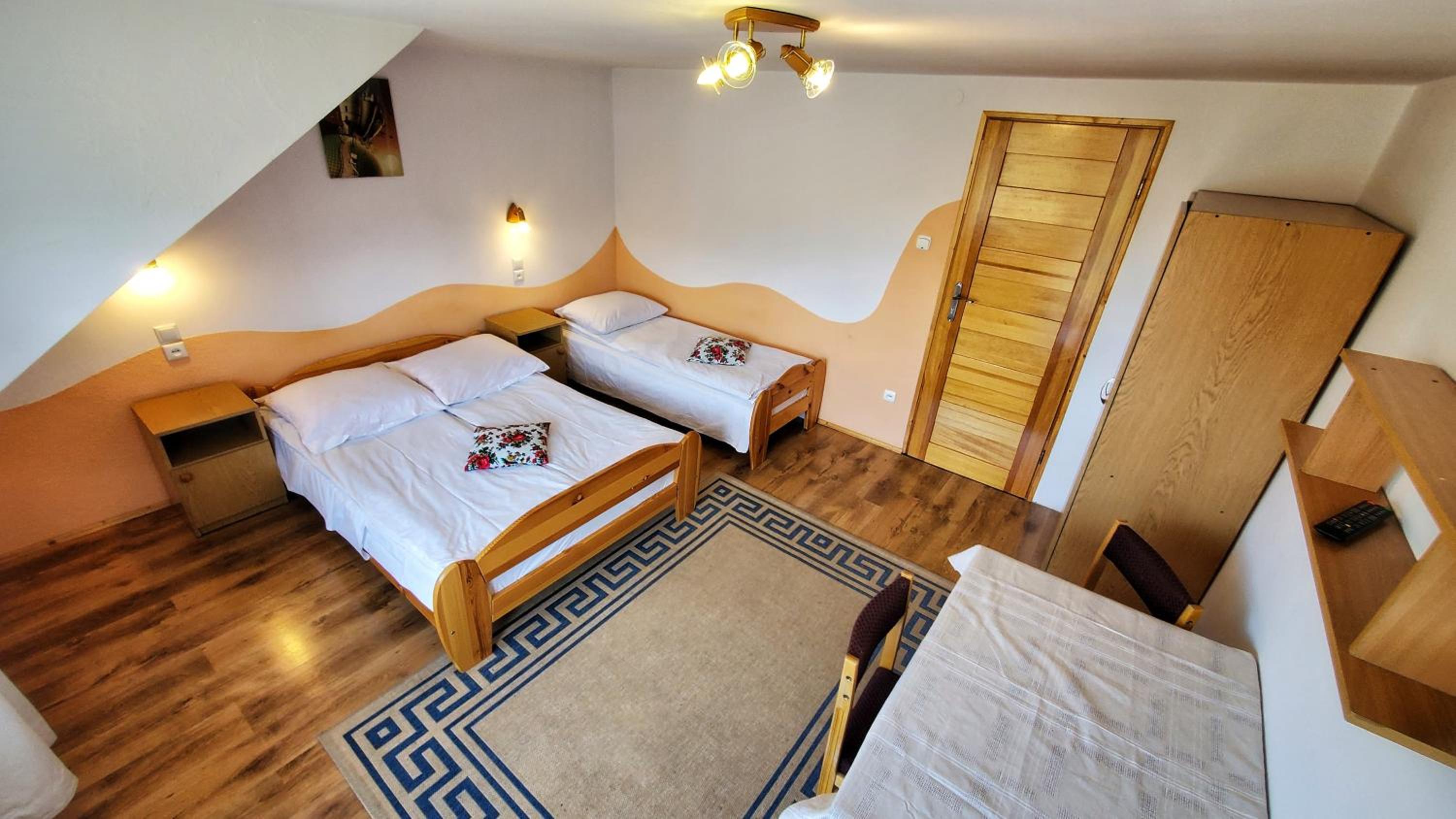 Triple Room with Shared Bathroom photo 1