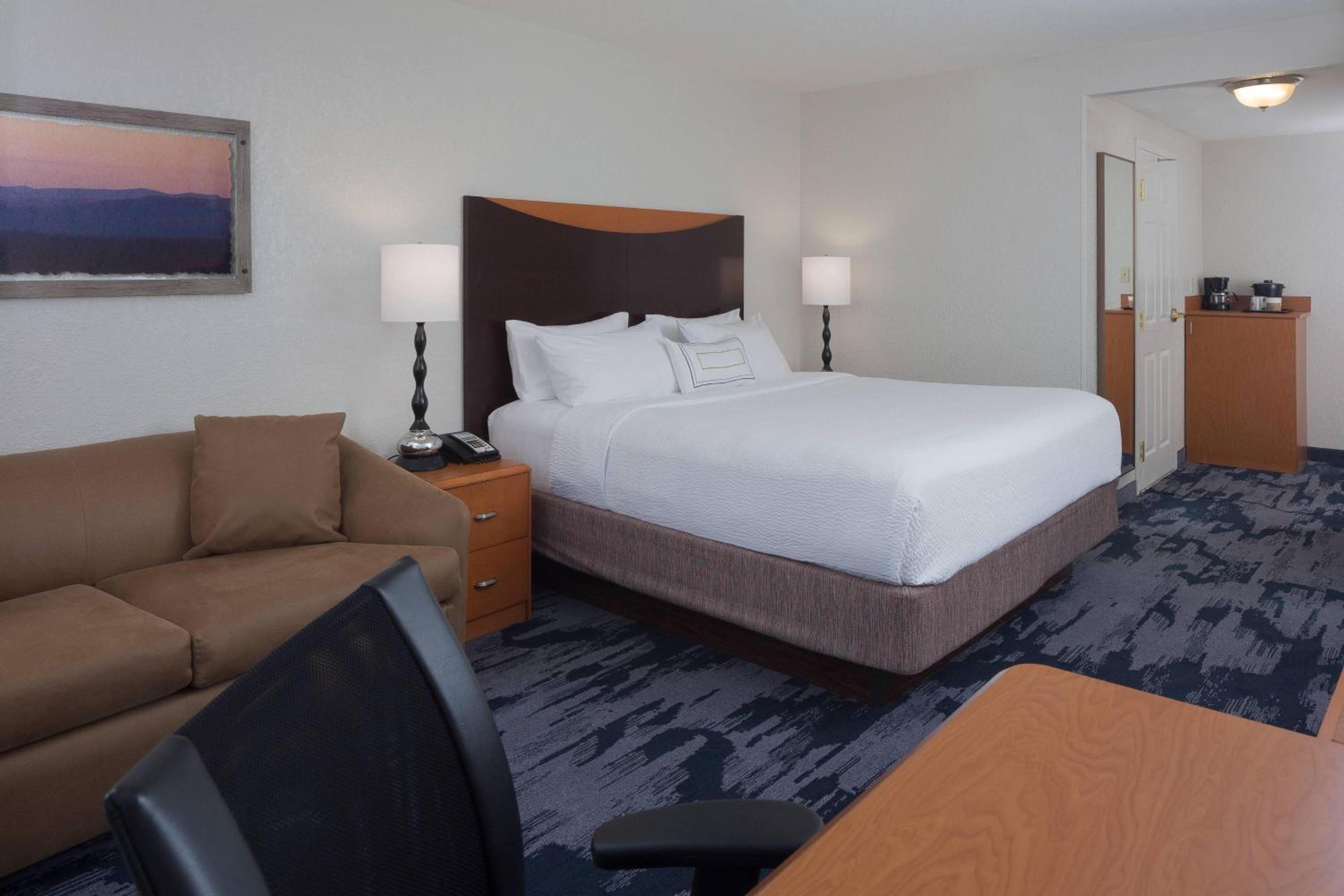 King Suite with Bunk bed