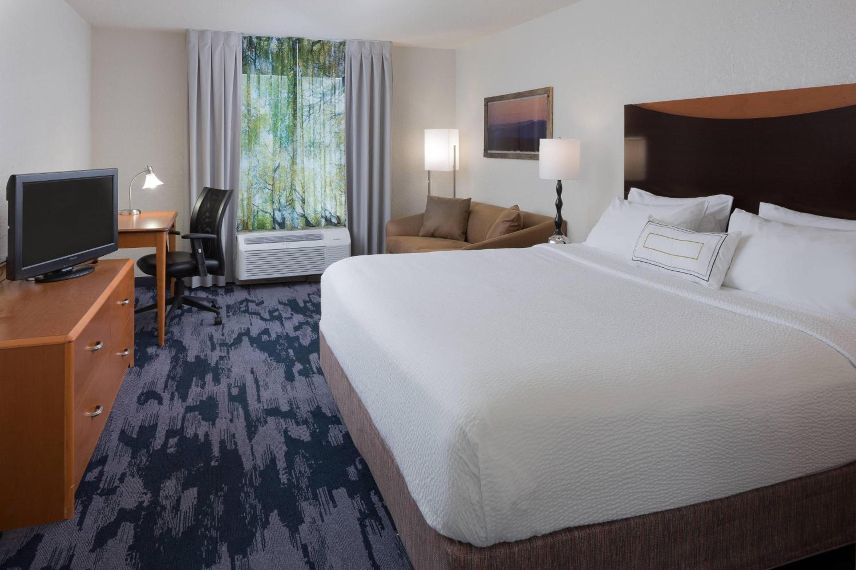King Suite with Bunk bed