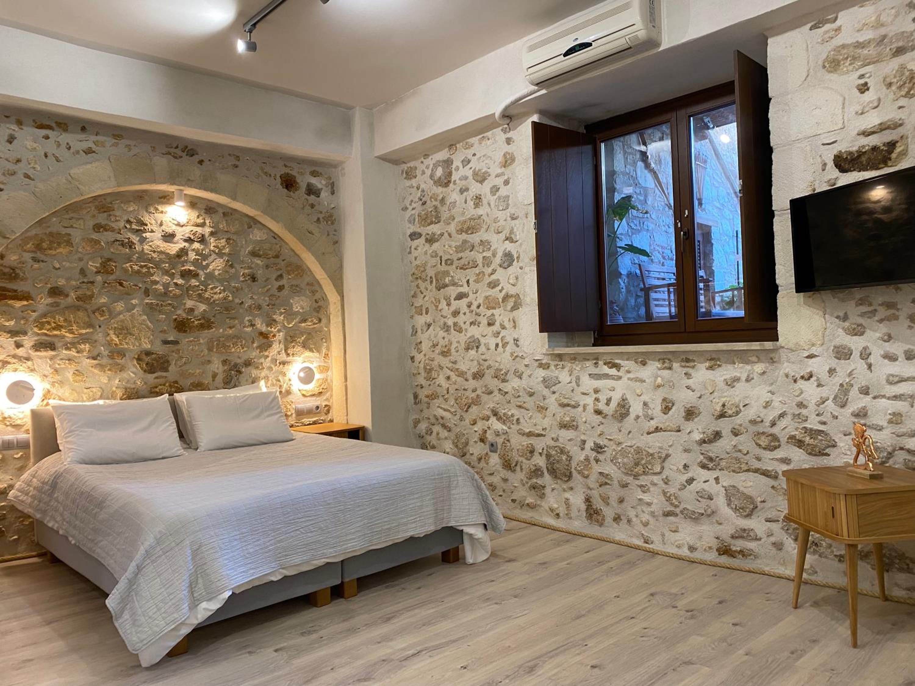 Suite with Garden View