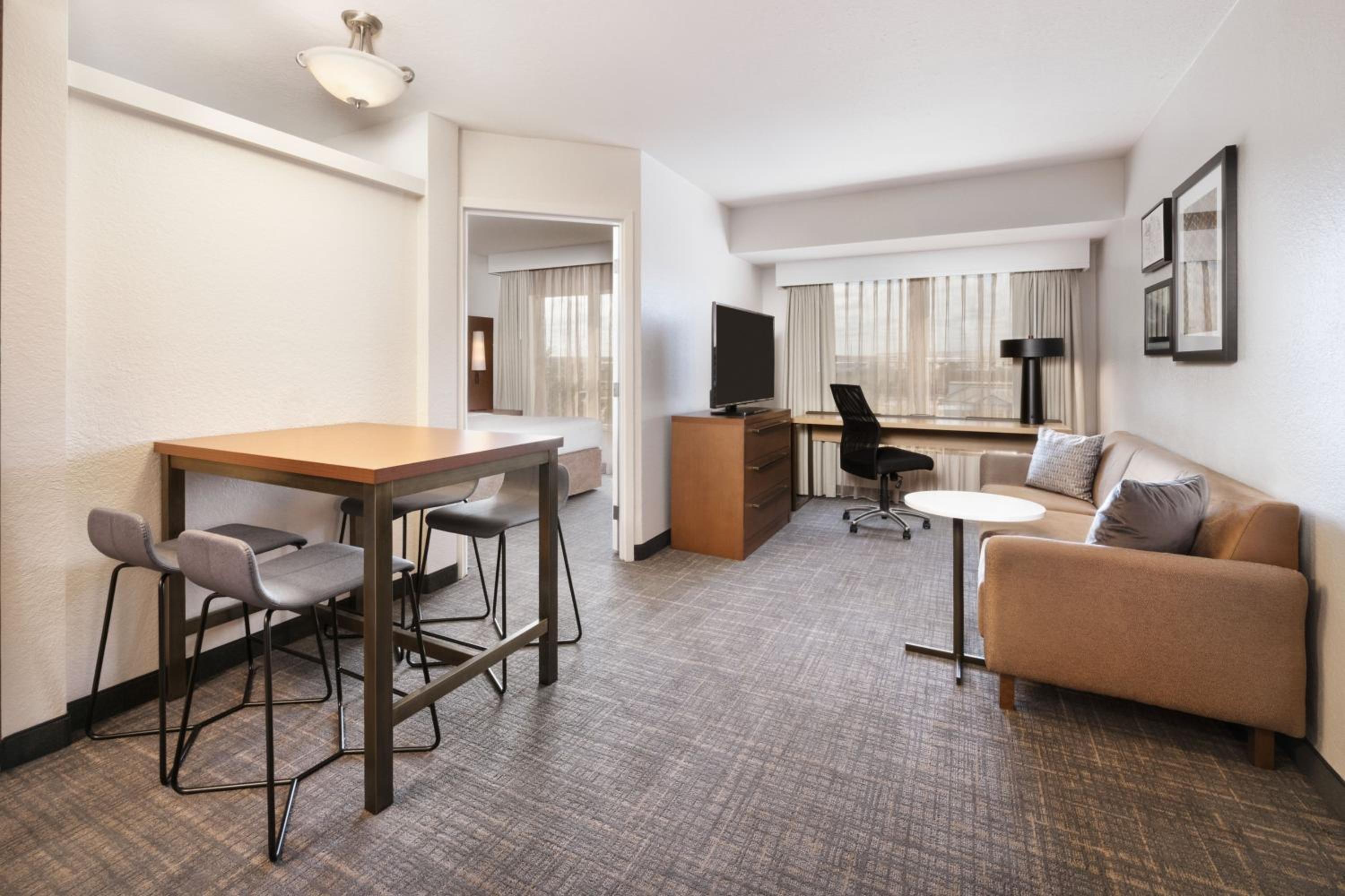 Two-Bedroom Suite - Photo 1