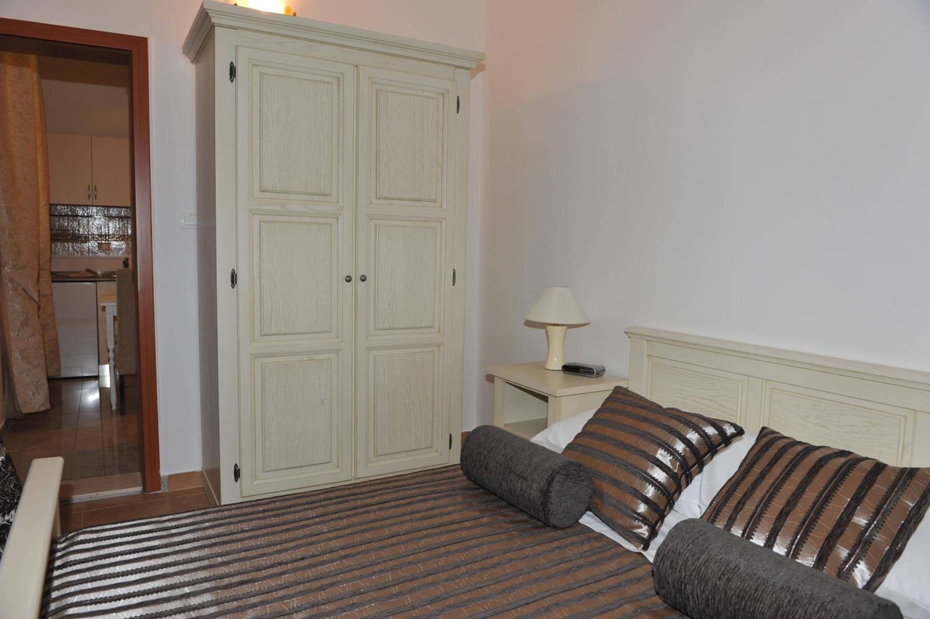 Standard One-Bedroom Apartment with Sofa Bed photo 1