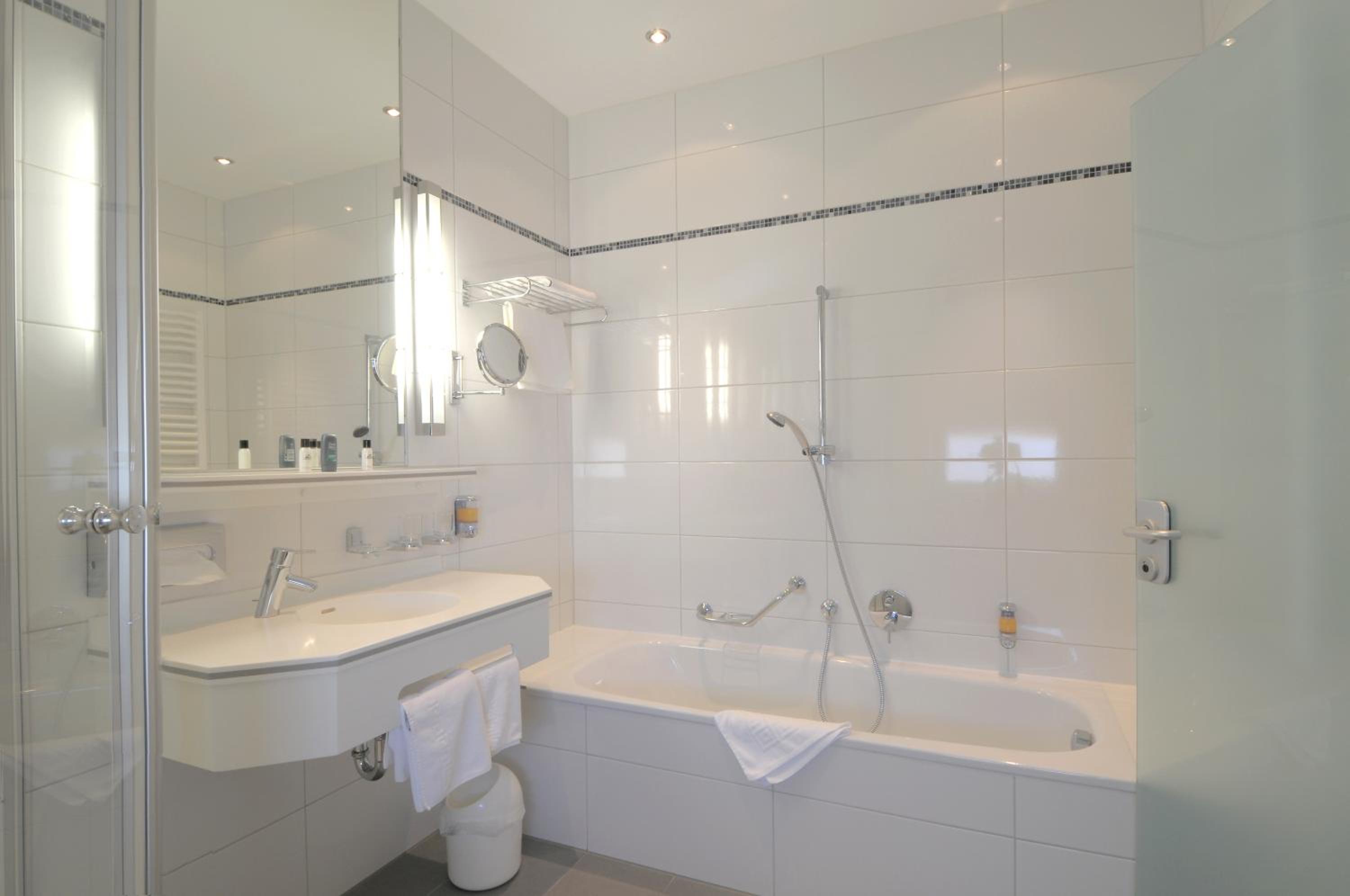 Double Room - Photo 5