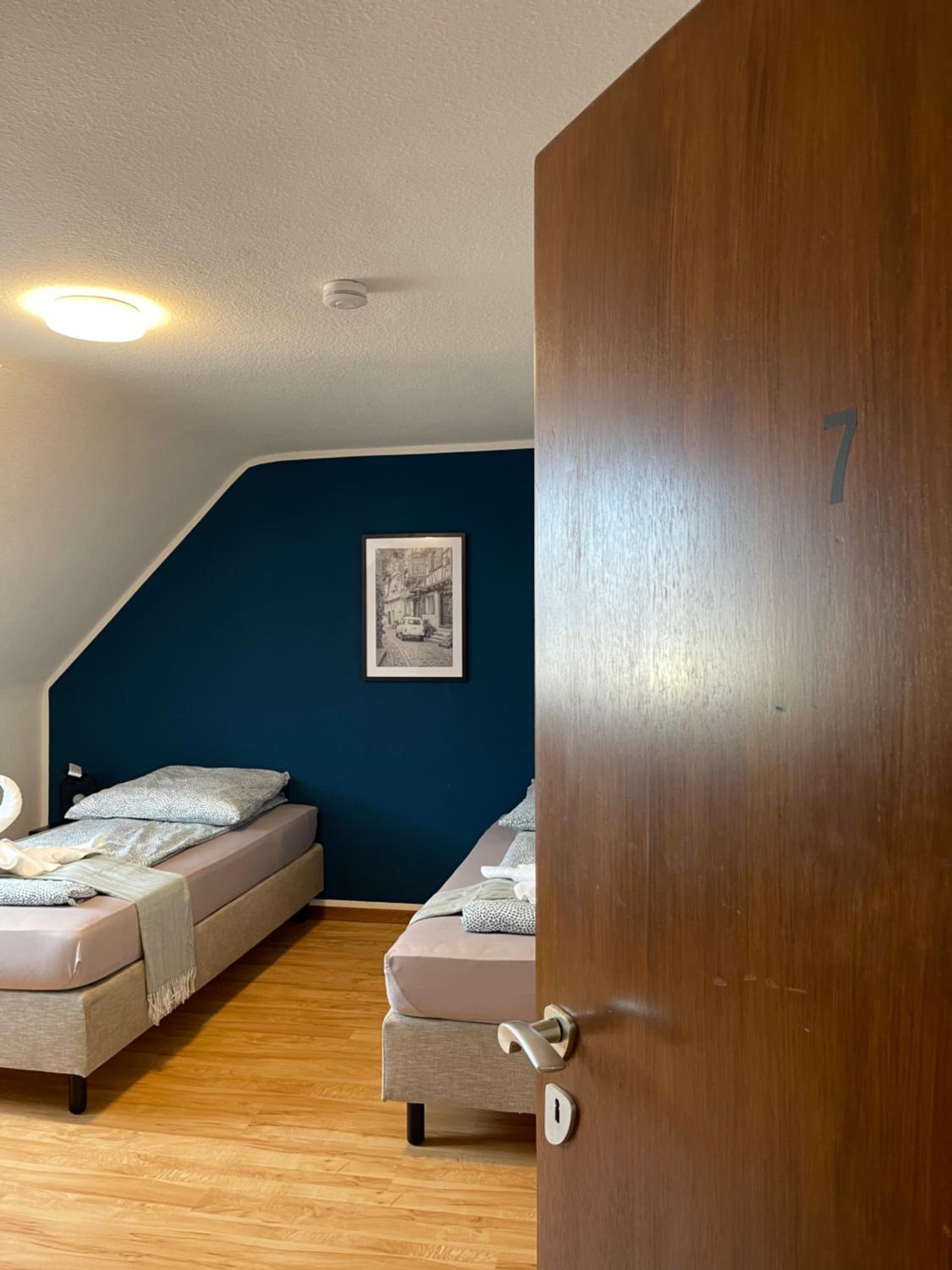Budget Twin Room photo 3