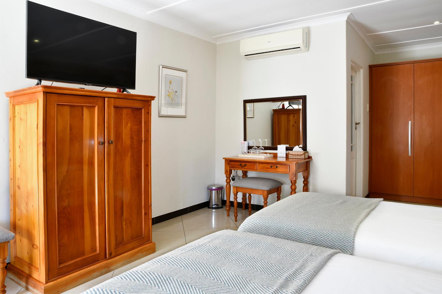 Premium Garden Room - King Double / Twin photo 3