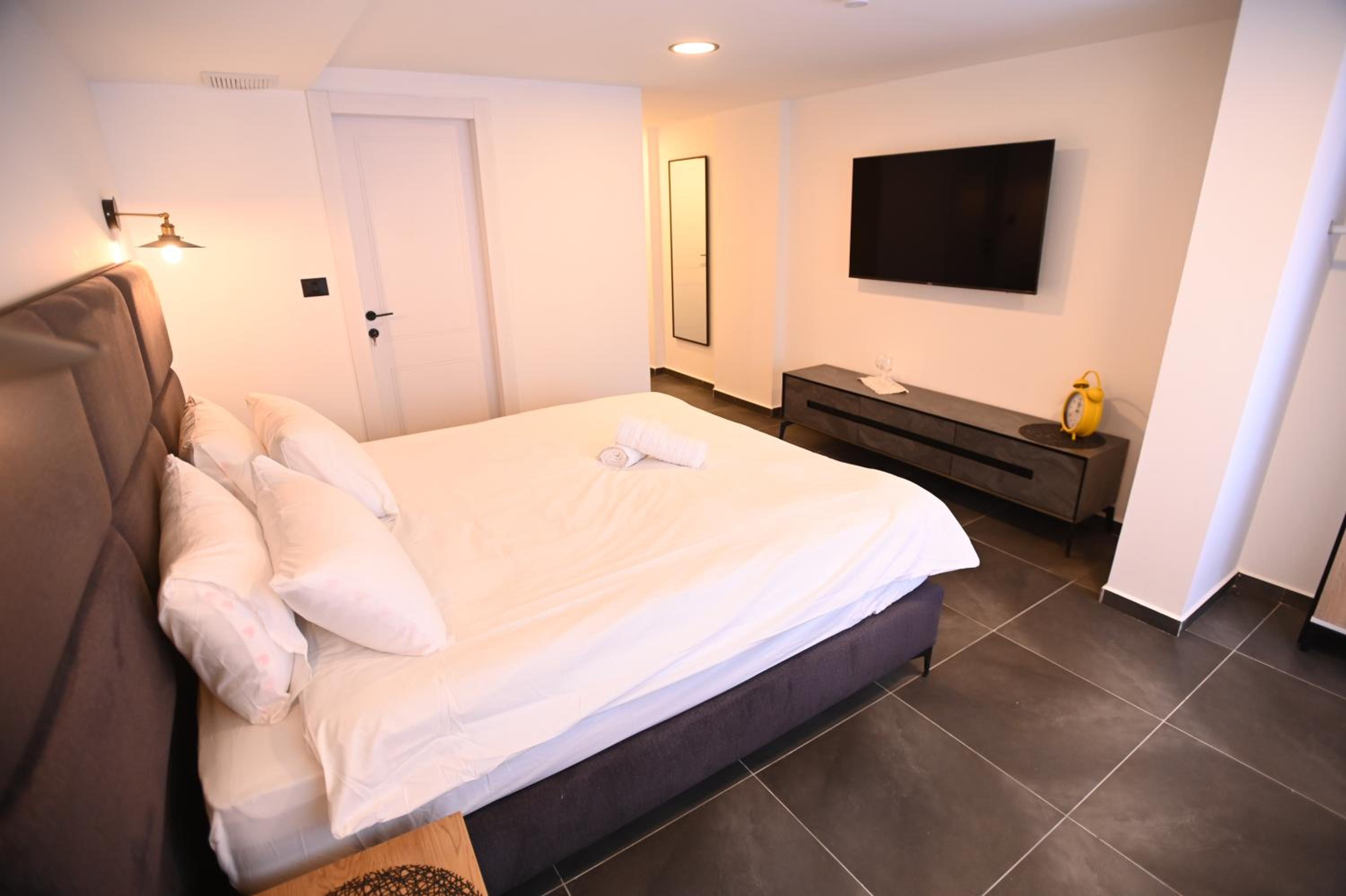 Standard Double Room photo 2
