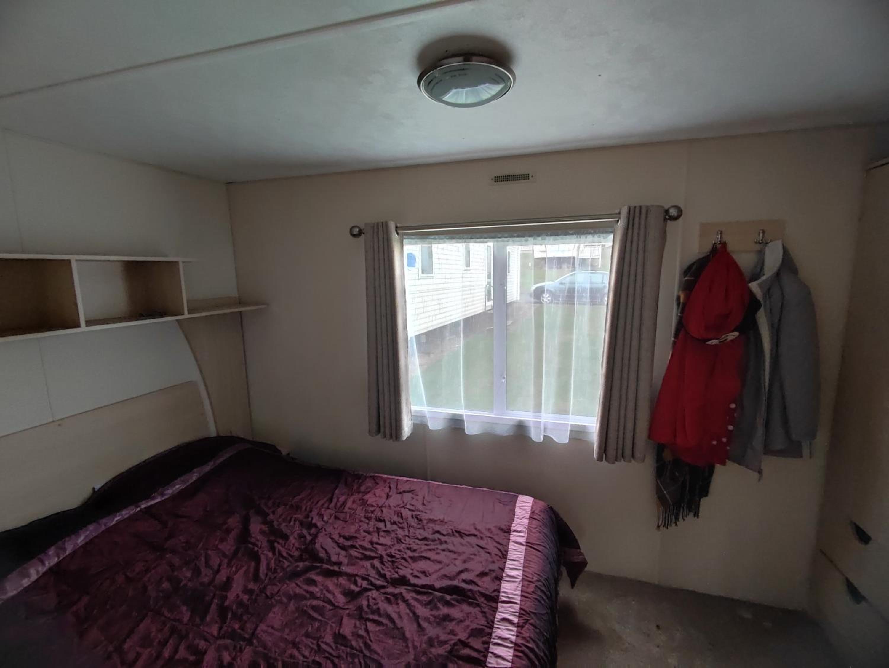 Mobile Home photo 3