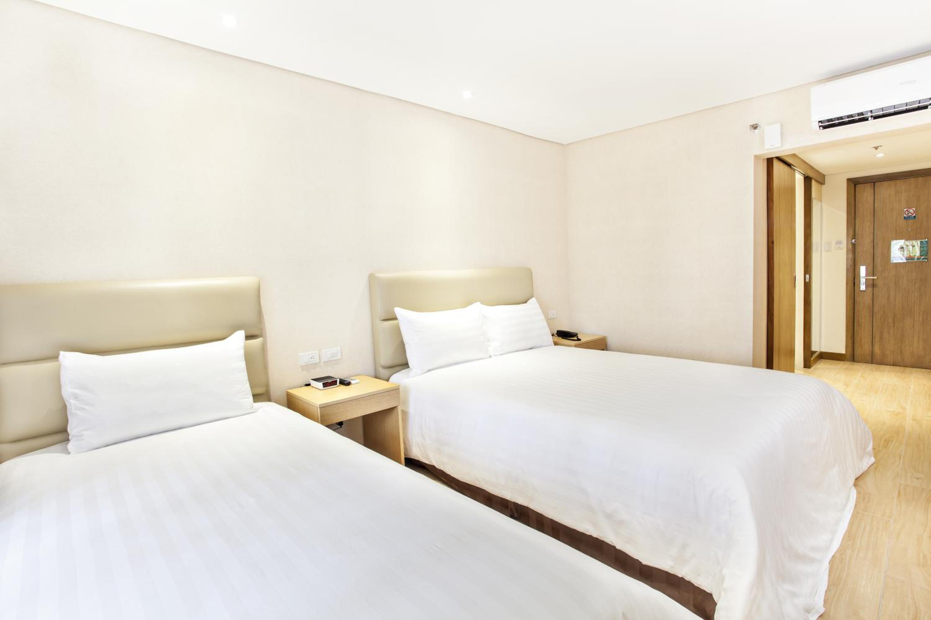 Business Twin Room