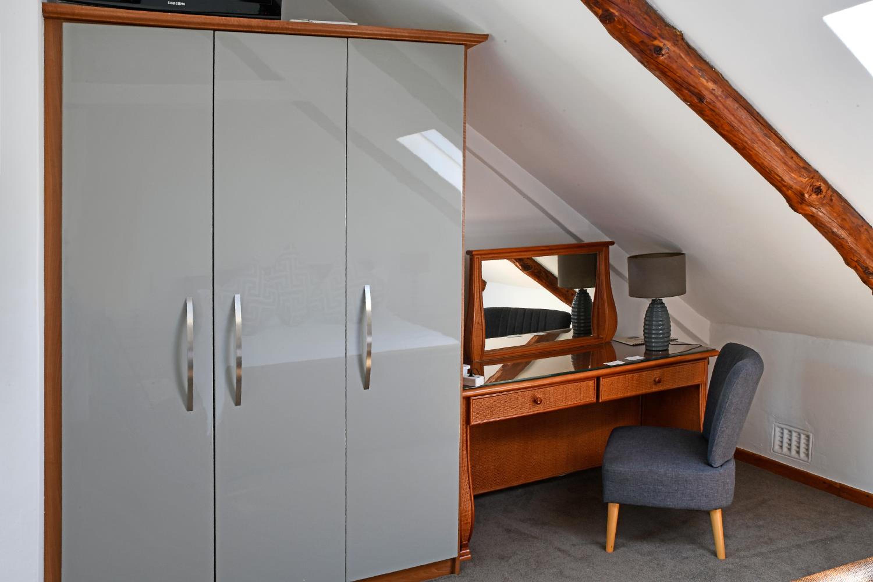 Premium Family Suite With Mountain View(1 Queen Double & 1 Twin bedded Room), photo 6