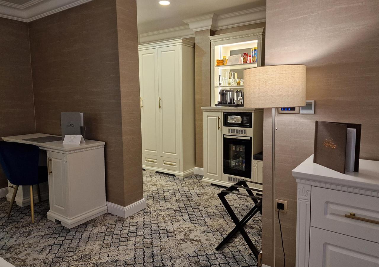 Royal King Room photo 3