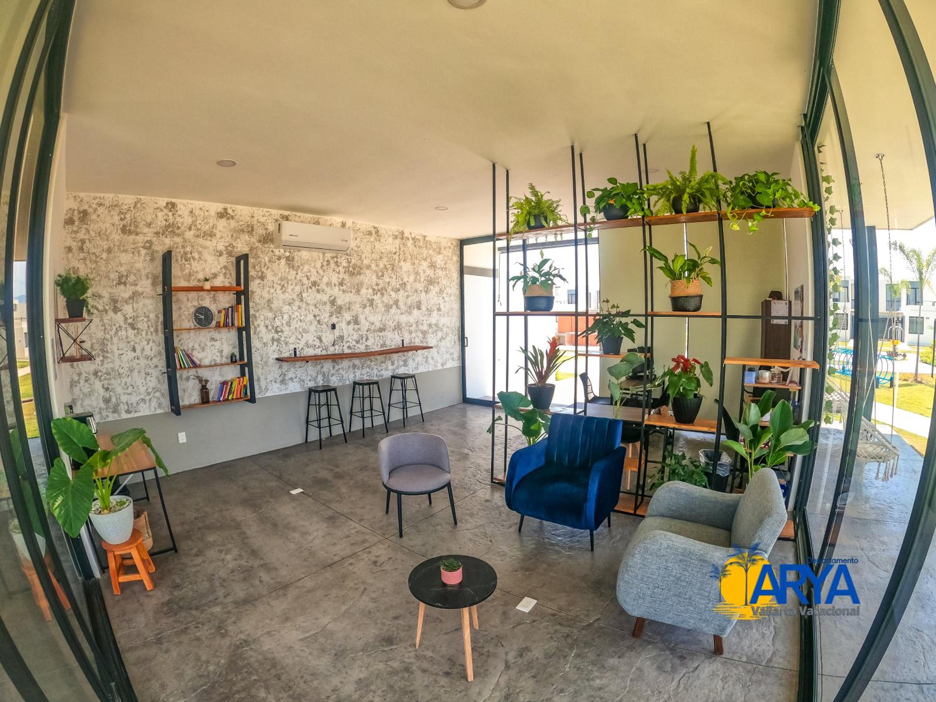 Two-Bedroom House - Photo 25