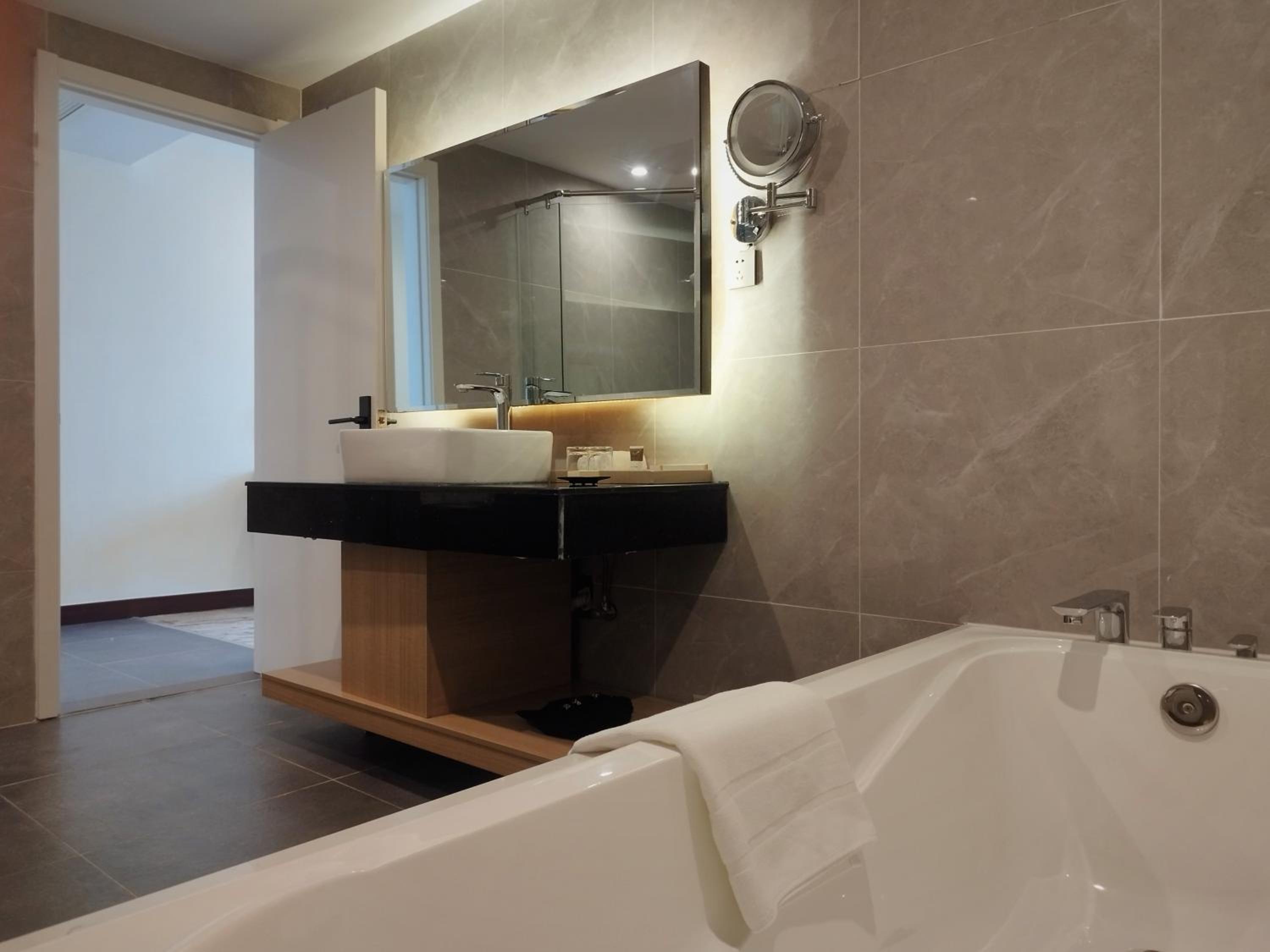 Executive Suite