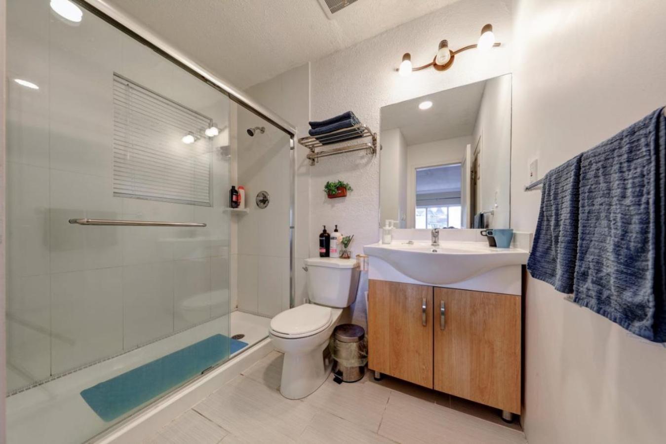 One-Bedroom House photo 2