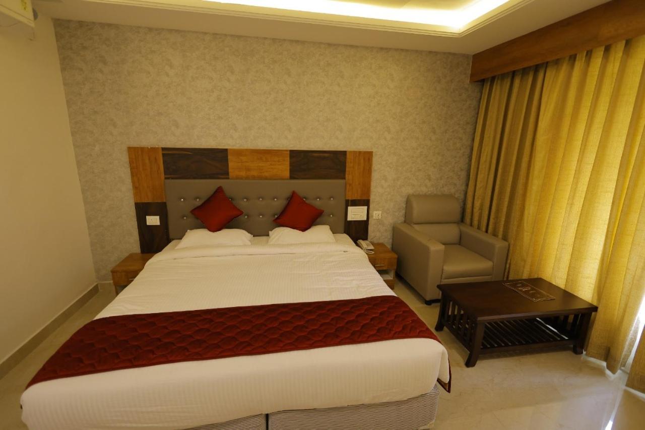 Deluxe Room - Photo 3