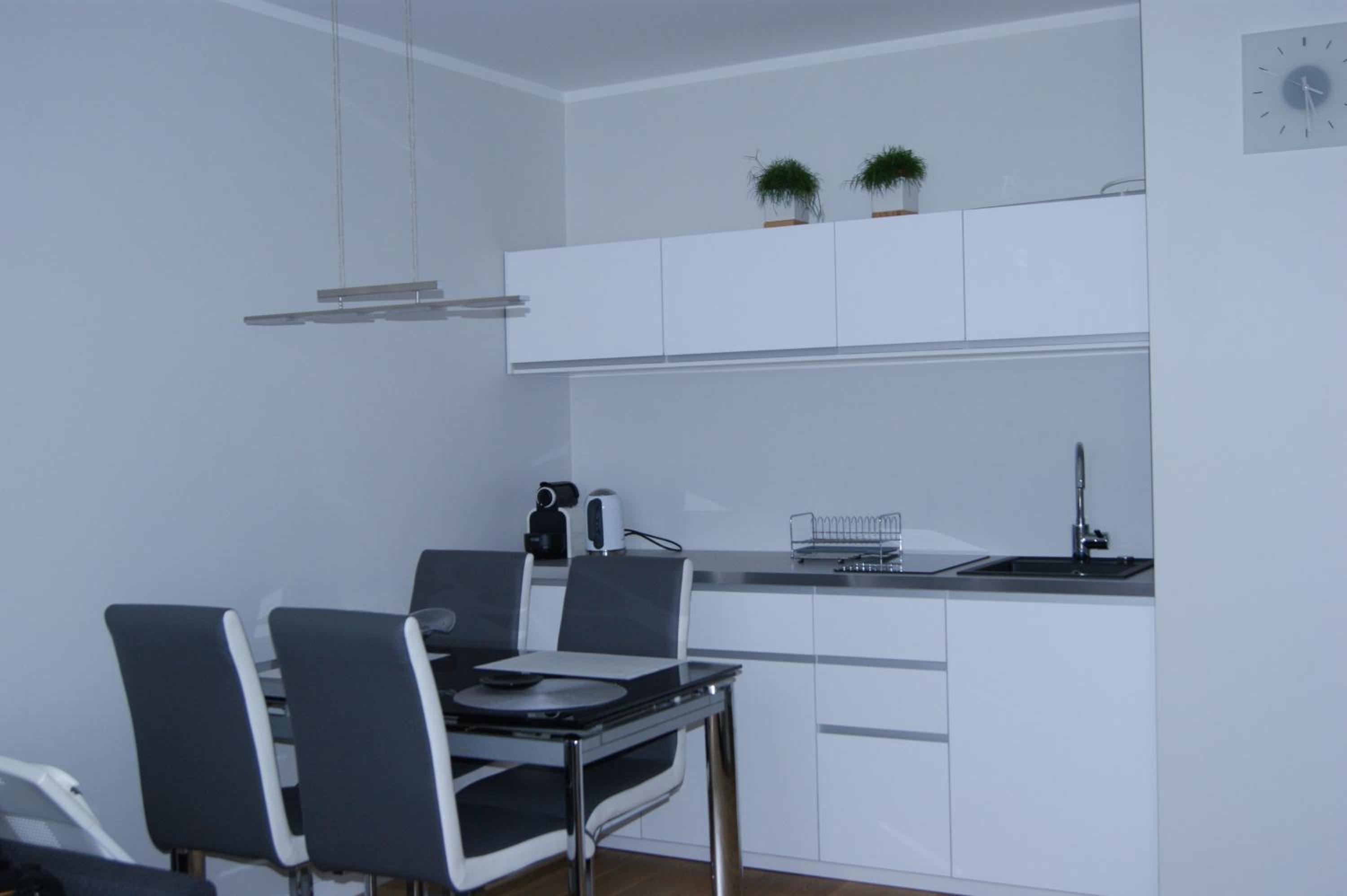 One-Bedroom Apartment - Photo 19