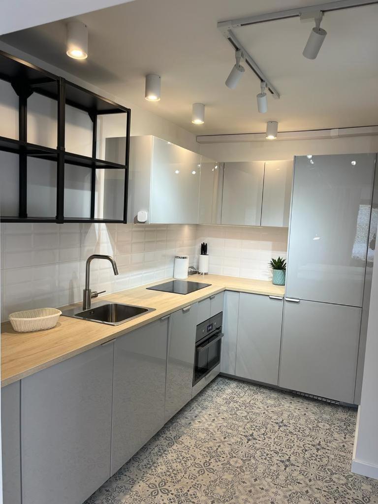 Family Studio - Photo 3