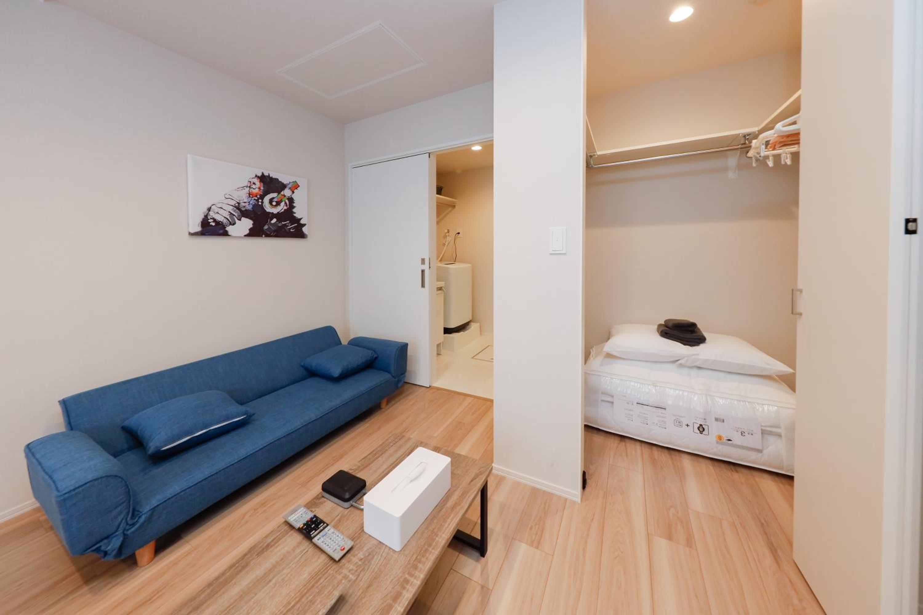 One-Bedroom Apartment photo 1