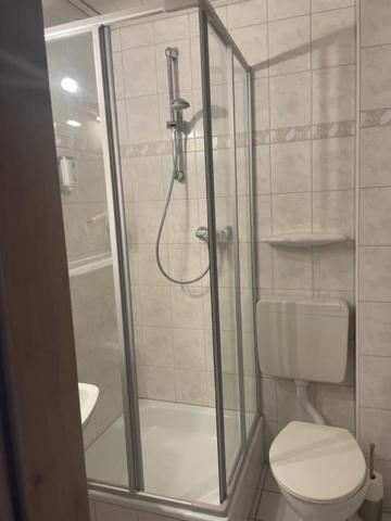 Double or Twin Room with Private Bathroom photo 2